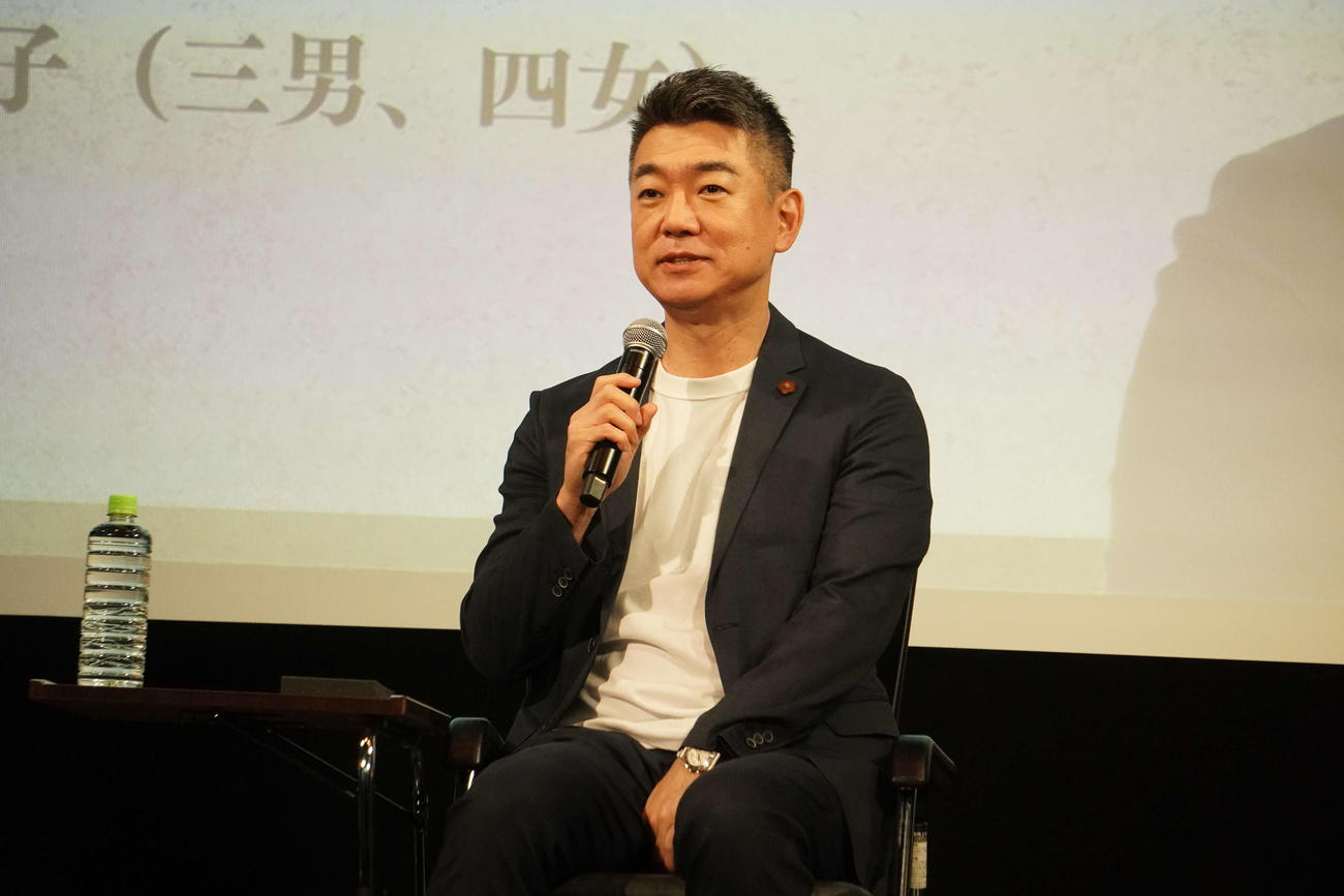 都内でトークイベントを行った橋下徹氏（撮影・沢田直人）
