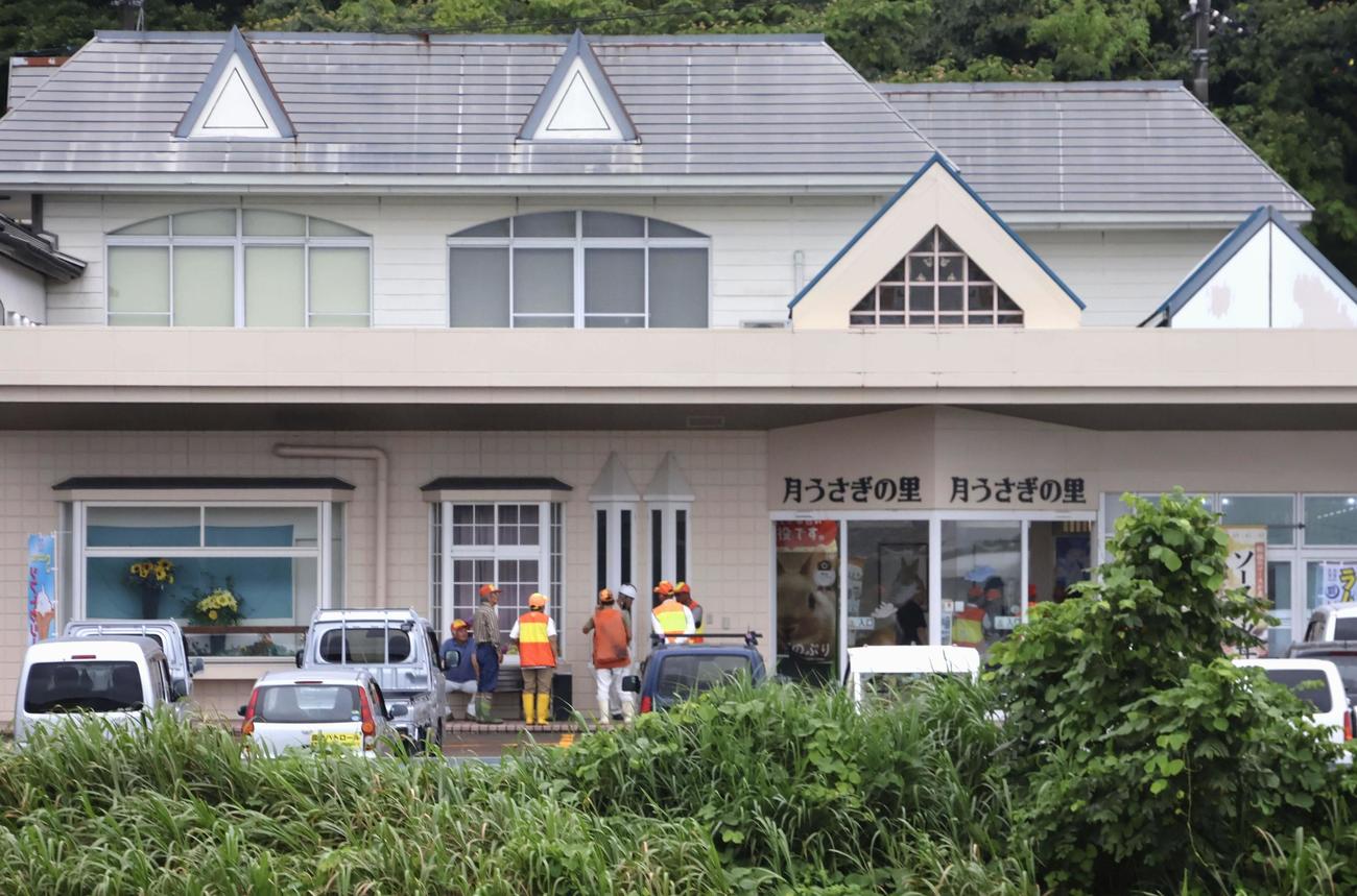 クマが侵入したとの通報があった観光施設「月うさぎの里」（共同）