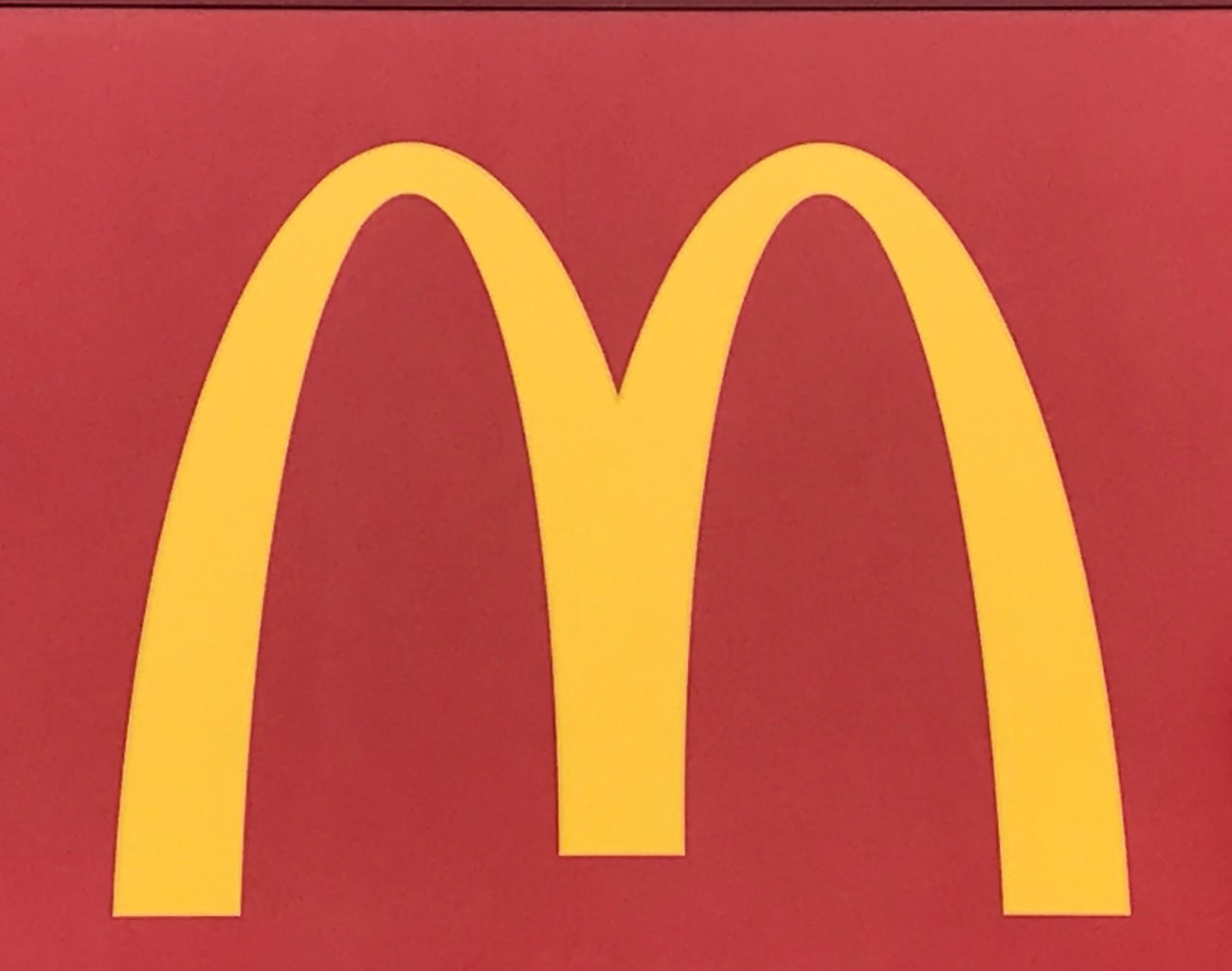 マクドナルドのロゴ