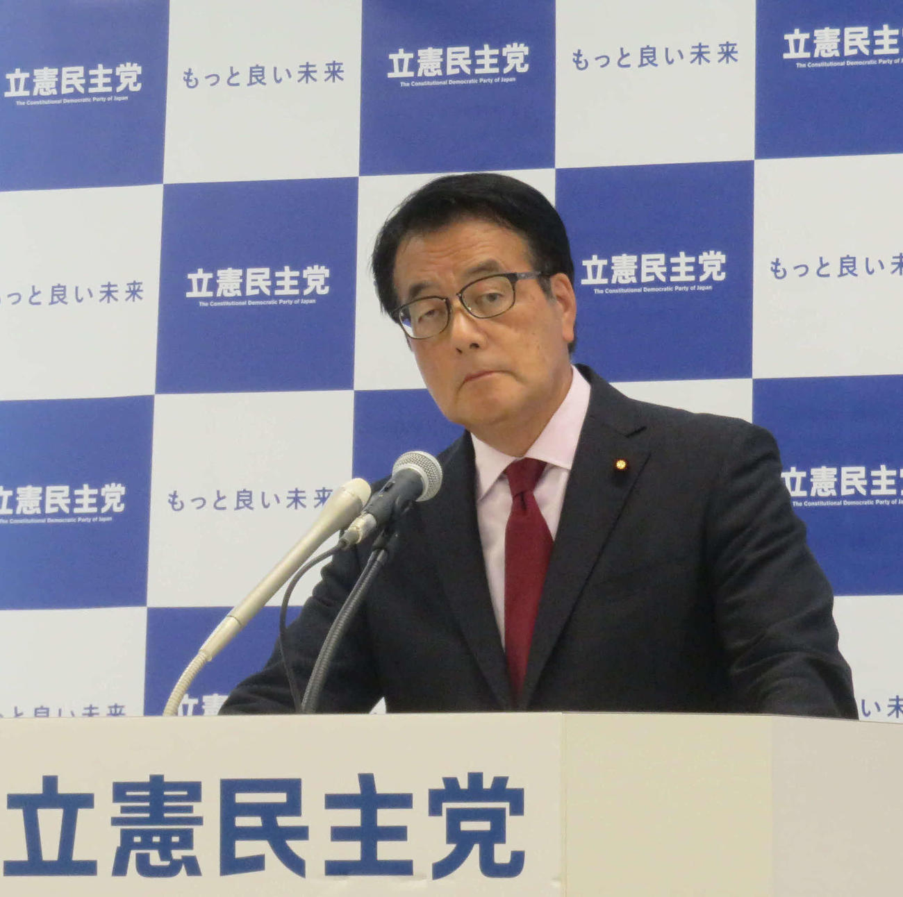 立憲民主党の岡田克也幹事長はマイナ保険証を巡る政府の対応策を批判した（撮影・大上悟）