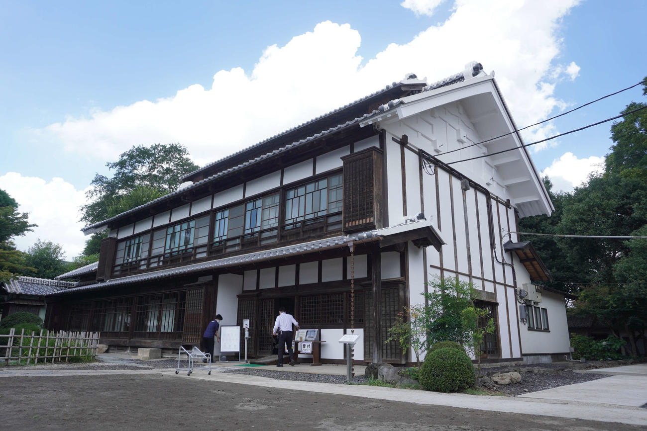 改修工事を終えてリニューアルオープンした渋沢栄一の旧邸「中の家」（撮影・沢田直人）