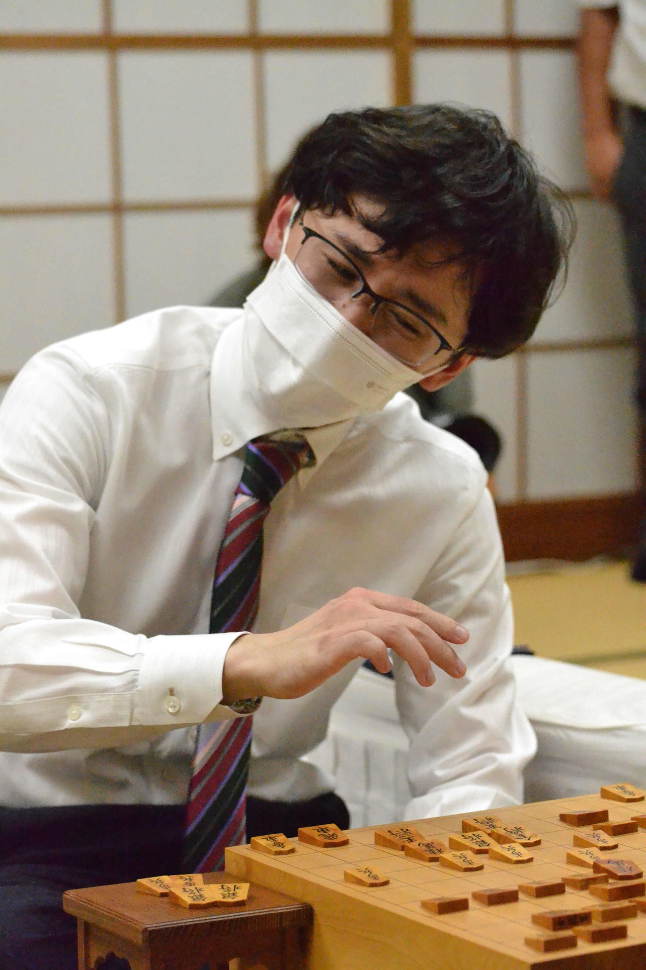 永瀬拓矢王座に連勝してタイトル戦初登場となる竜王の挑戦権を得た伊藤匠六段