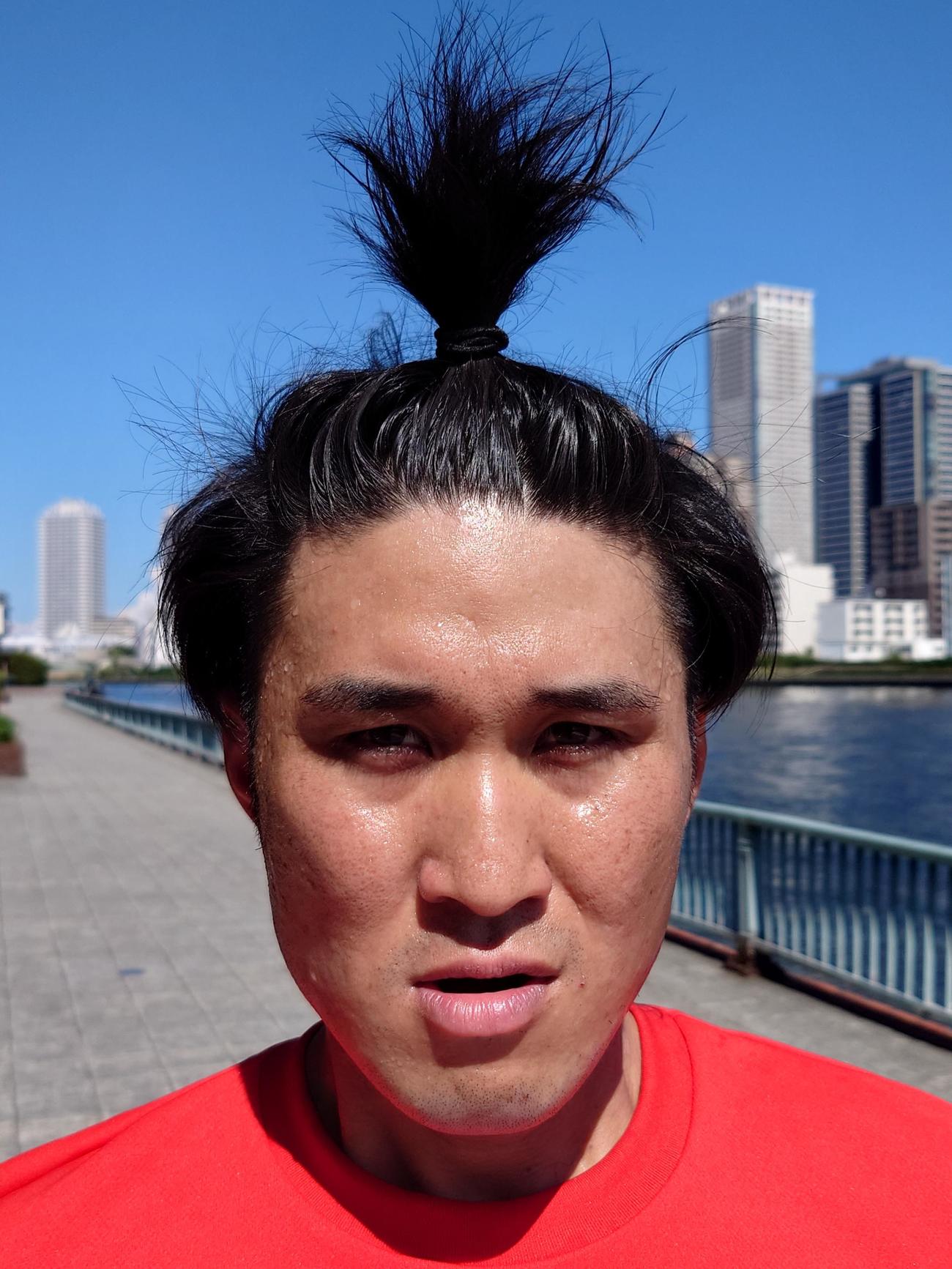 海真田紘也（川真田紘也）＝膝小僧お仕置きストしんぺーー（撮影・寺沢卓）