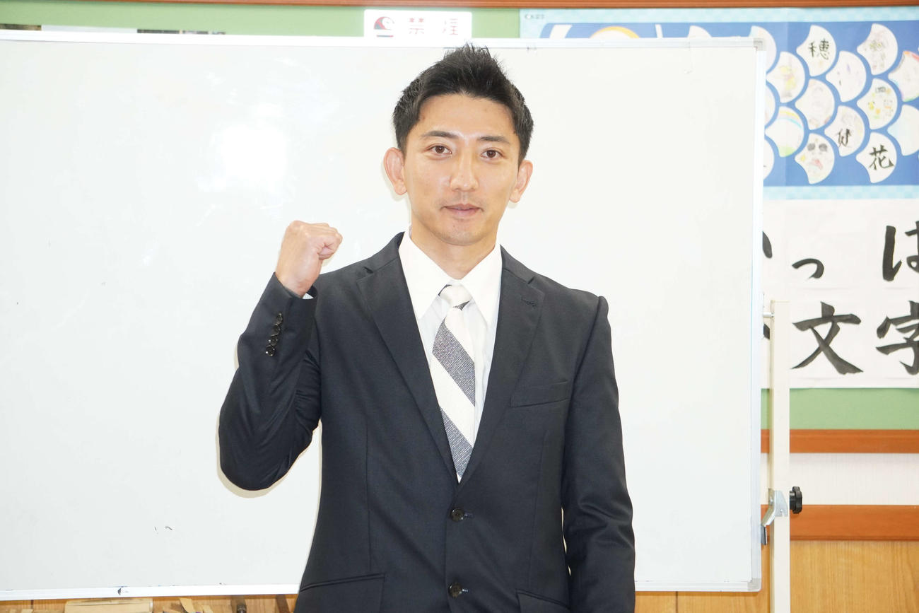 ガッツポーズをする後藤祐樹氏（撮影・沢田直人）