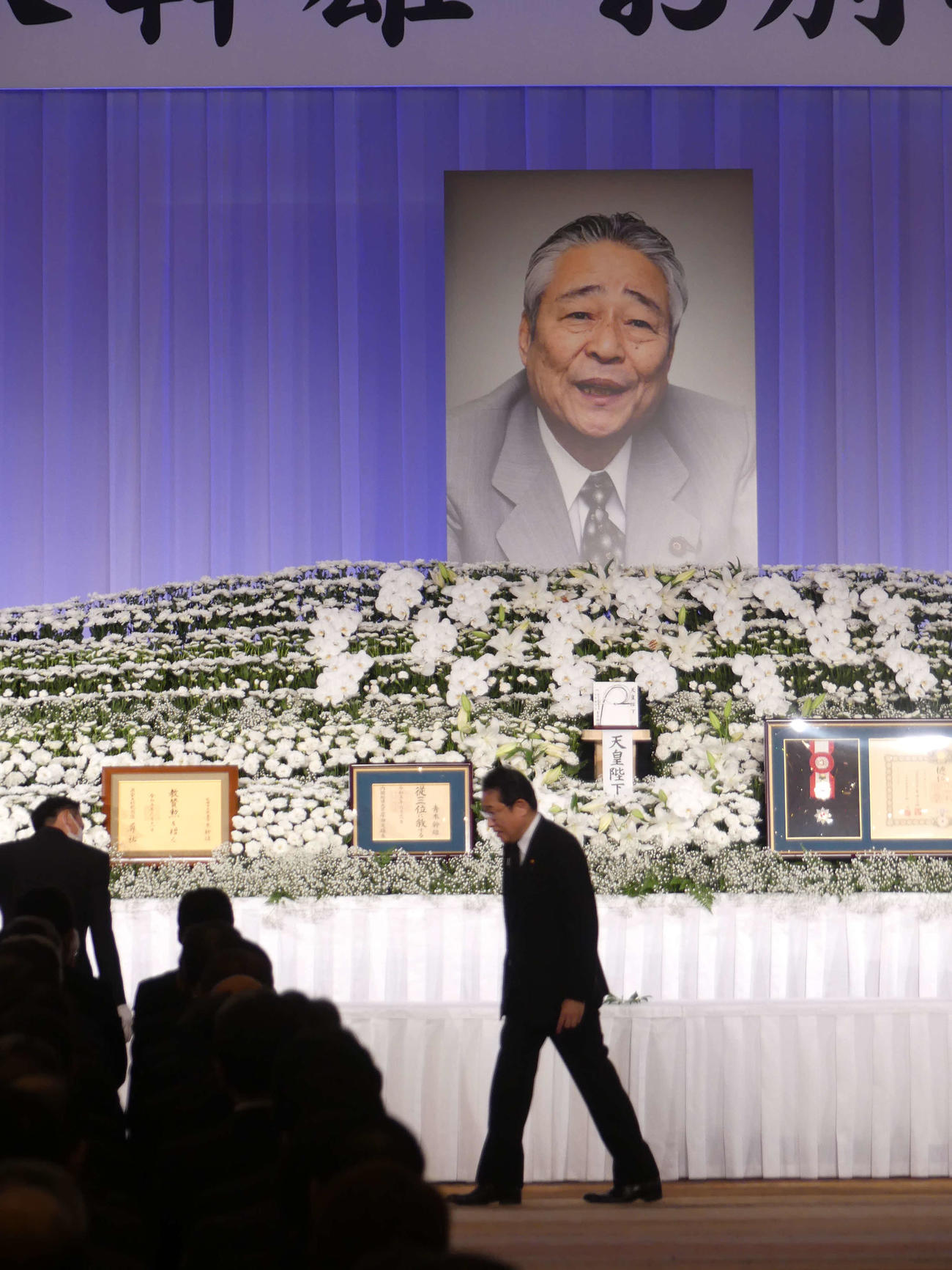 青木幹雄氏のお別れの会に出席した岸田文雄首相（撮影・中山知子）