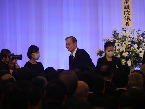 参院のドン」青木幹雄氏お別れの会 岸田首相「言葉に不思議な力があっ