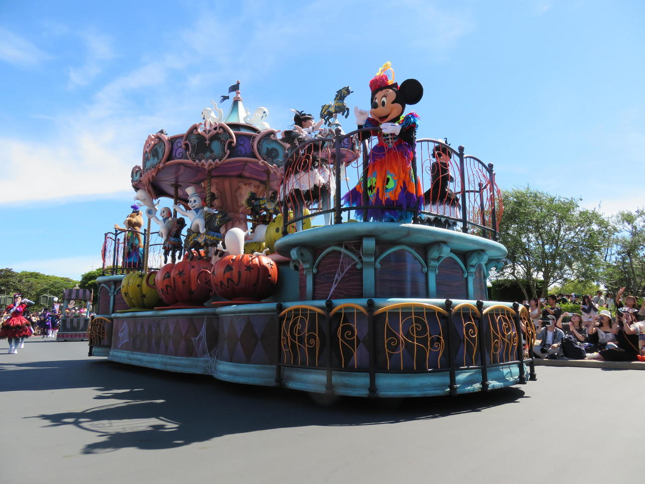 ディズニー・ハロウィーンのパレード