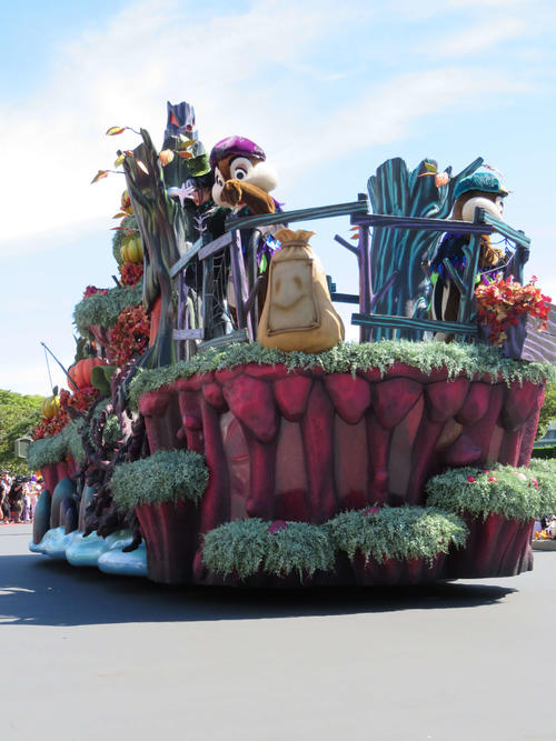 ディズニー・ハロウィーンのパレード