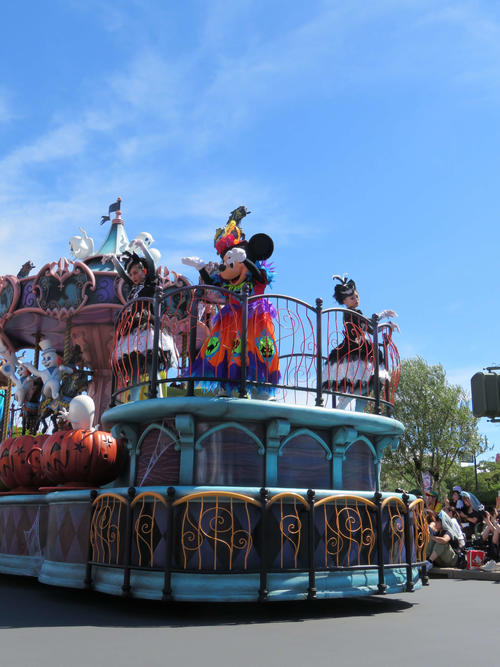 ディズニー・ハロウィーンのパレード