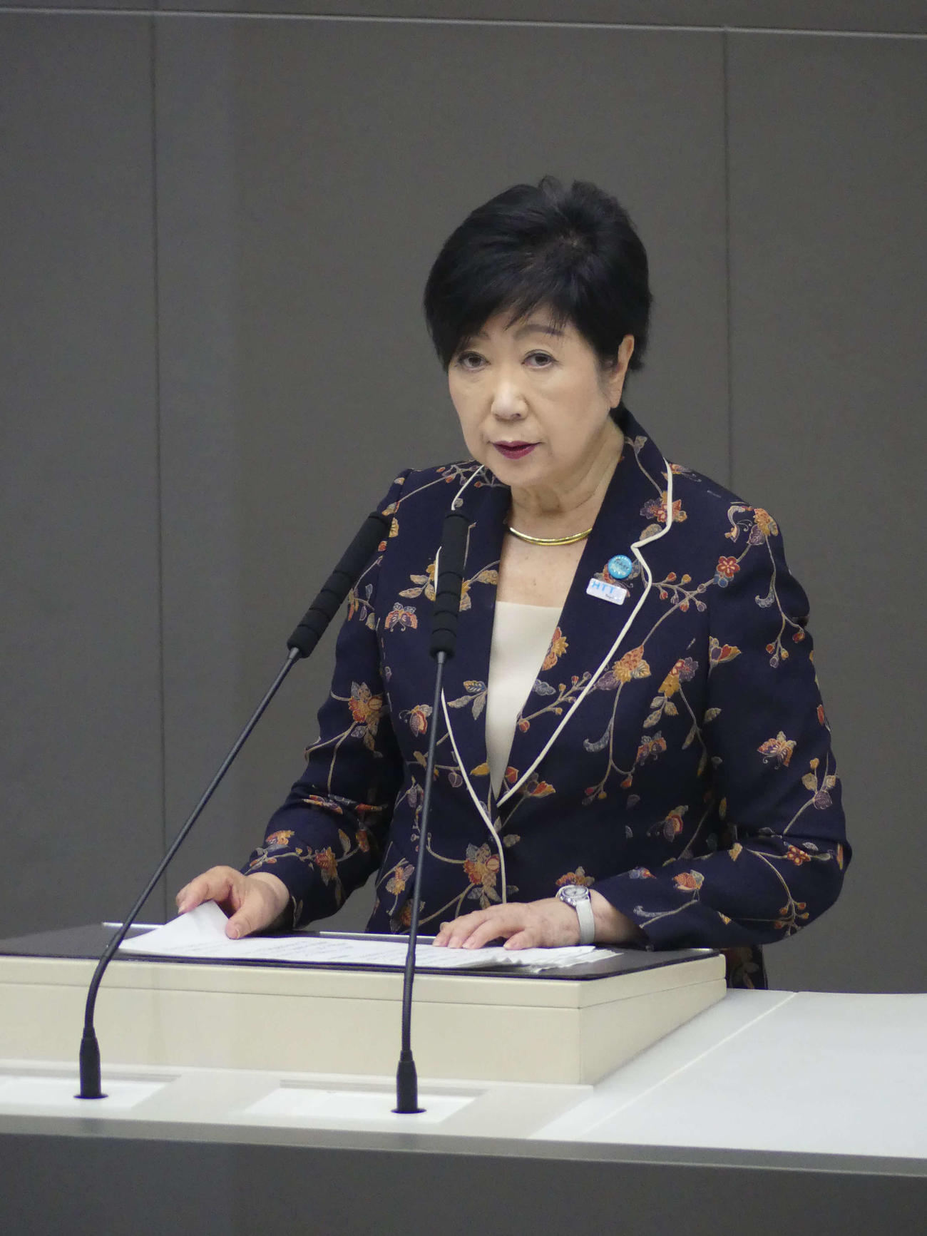 東京都議会第3回定例会初日に本会議で所信を述べる小池百合子都知事（撮影・中山知子）