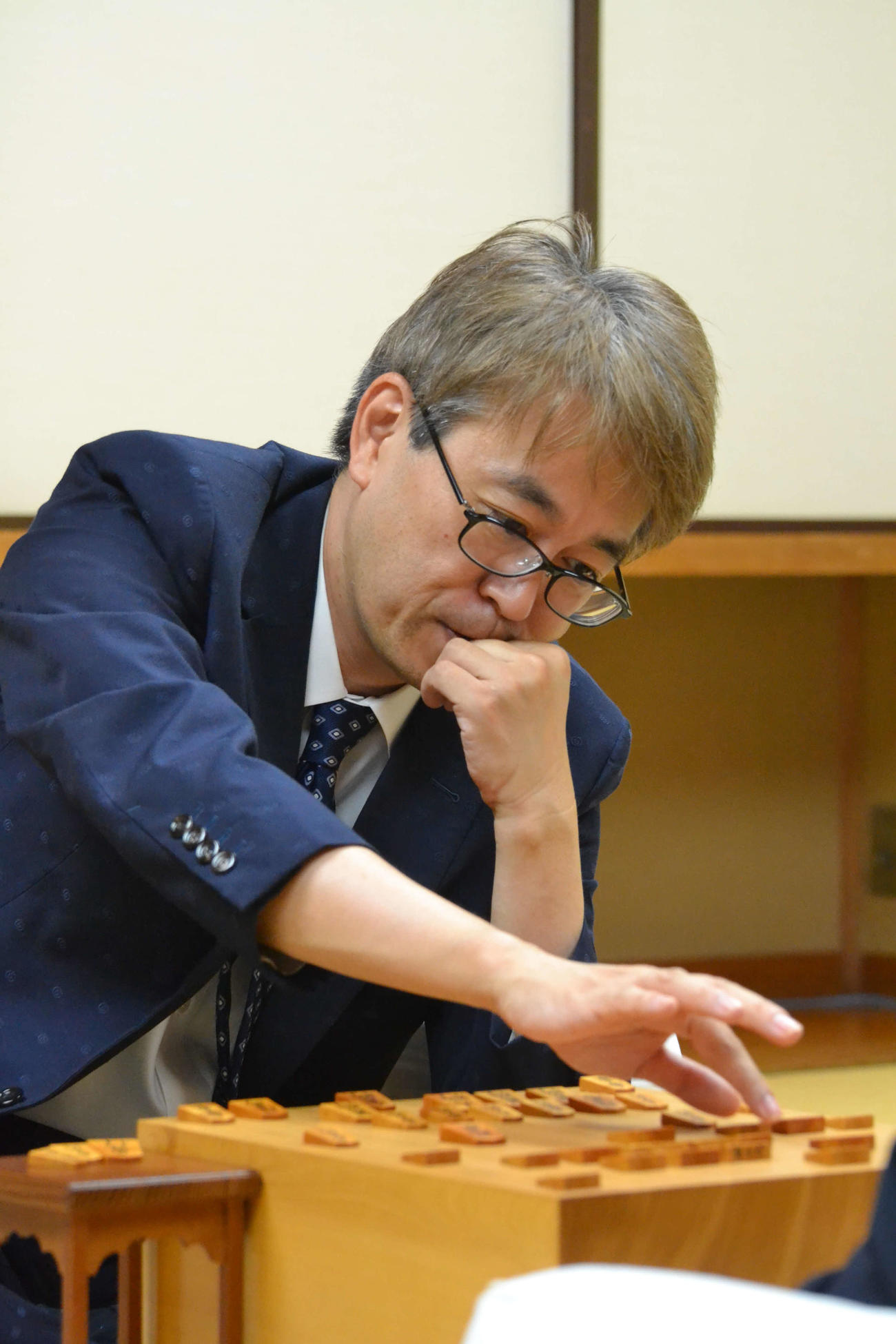 激戦の末に近藤誠也七段を下して王将戦挑戦者決定リーグ開幕戦を制した羽生善治九段