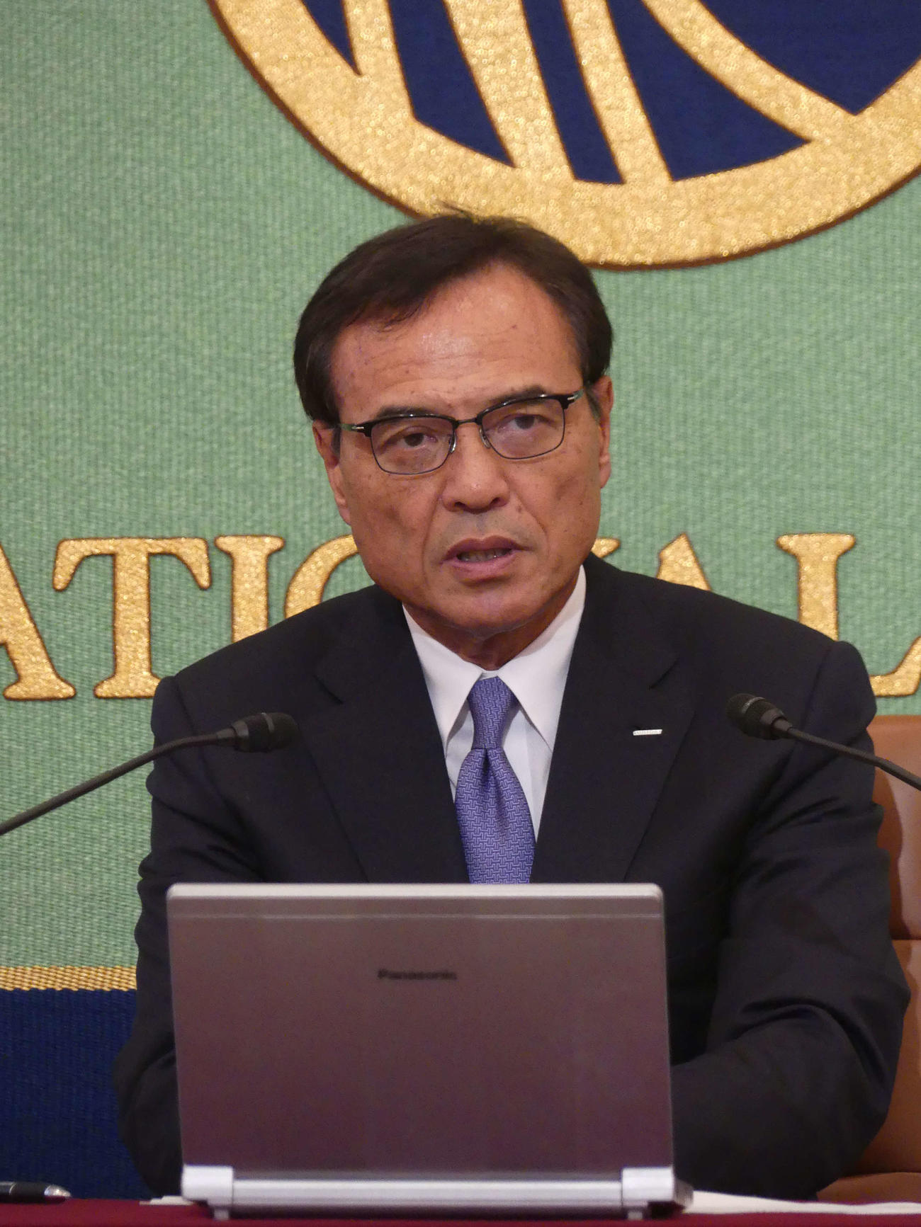 日本記者クラブで会見する経済同友会の新浪剛史代表幹事（撮影・中山知子）