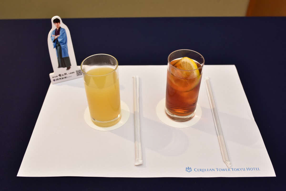 藤井聡太竜王の午後のおやつは「アップルジュース」「アイスレモンティー」の「ダブルドリンク定跡」（日本将棋連盟提供）