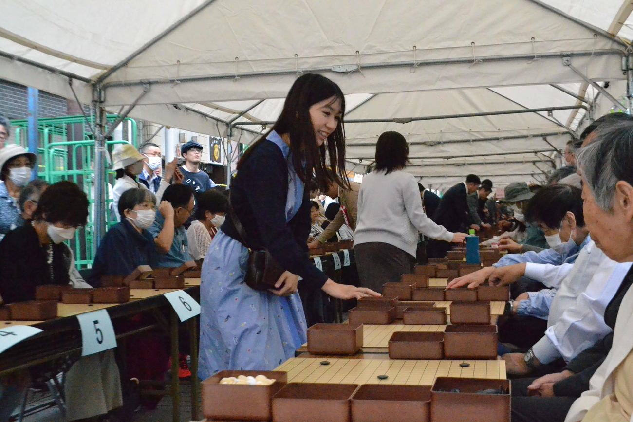 1回500人規模で2部制の「1000面打ち」が復活した「湘南ひらつか囲碁まつり」