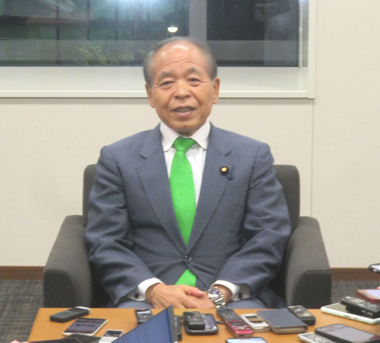 日本維新の会の鈴木宗男参院議員は会見で離党届を提出したことを明らかにした（撮影・大上悟）