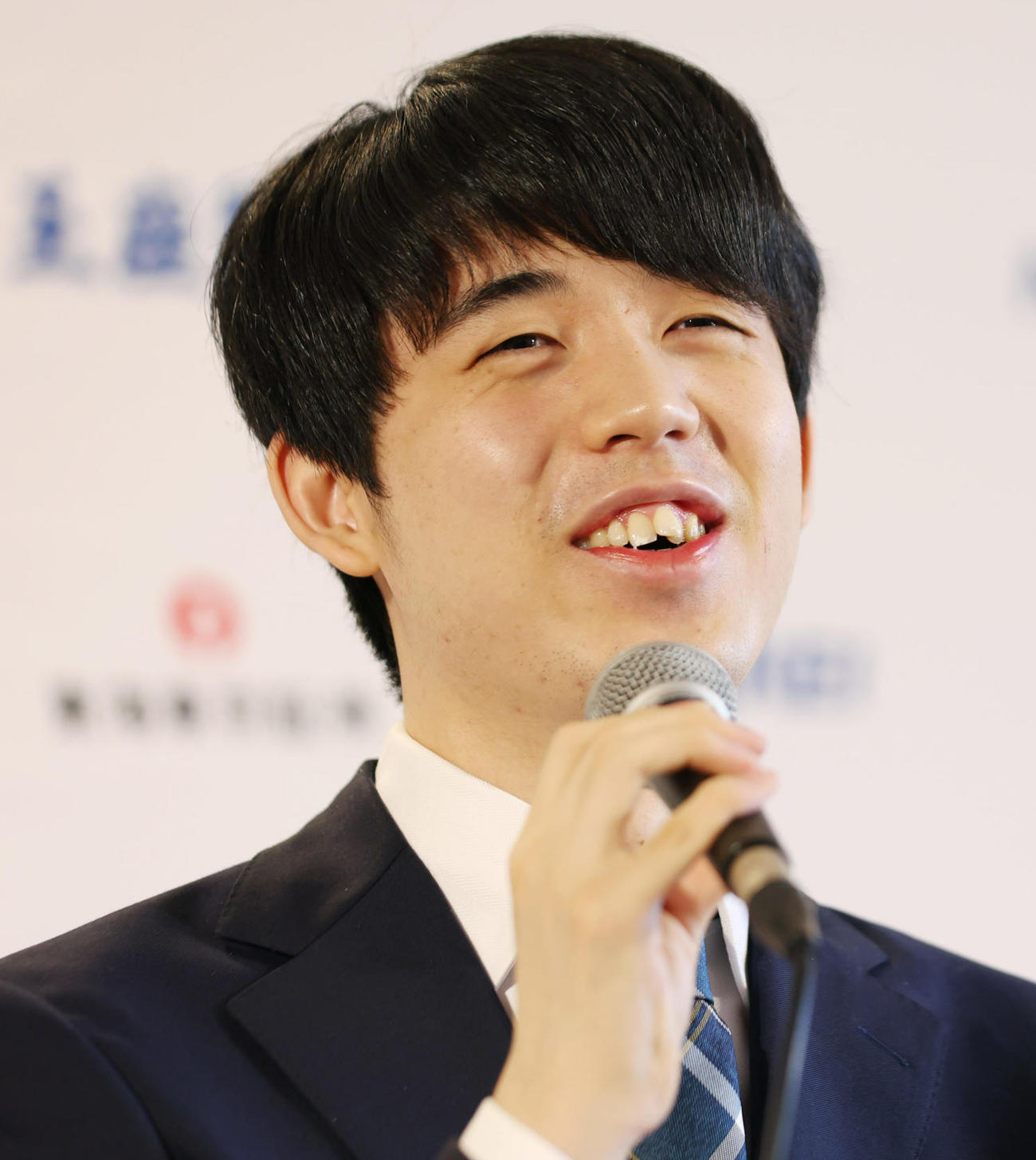 藤井聡太8冠（2023年10月12日撮影）