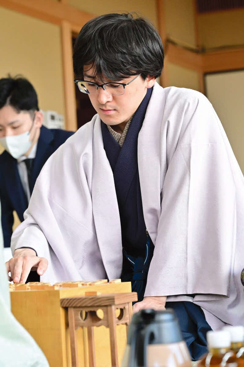 藤井聡太竜王に一矢報いてかど番をしのぎたい伊藤匠七段（日本将棋連盟提供）