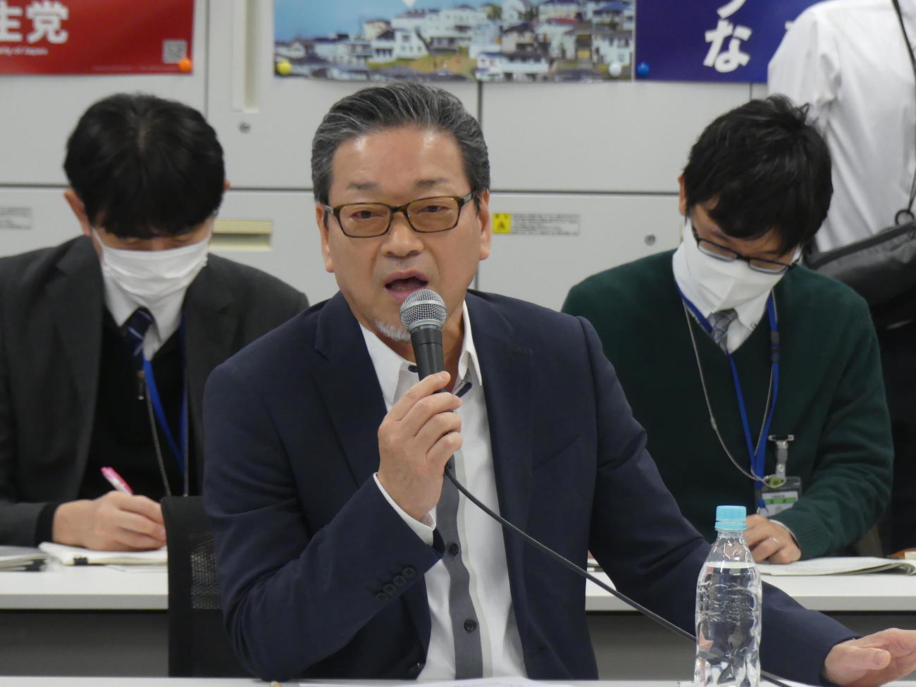 悪質ホスト問題に取り組む「青少年を守る父母の連絡協議会」の玄秀盛会長（撮影・中山知子）