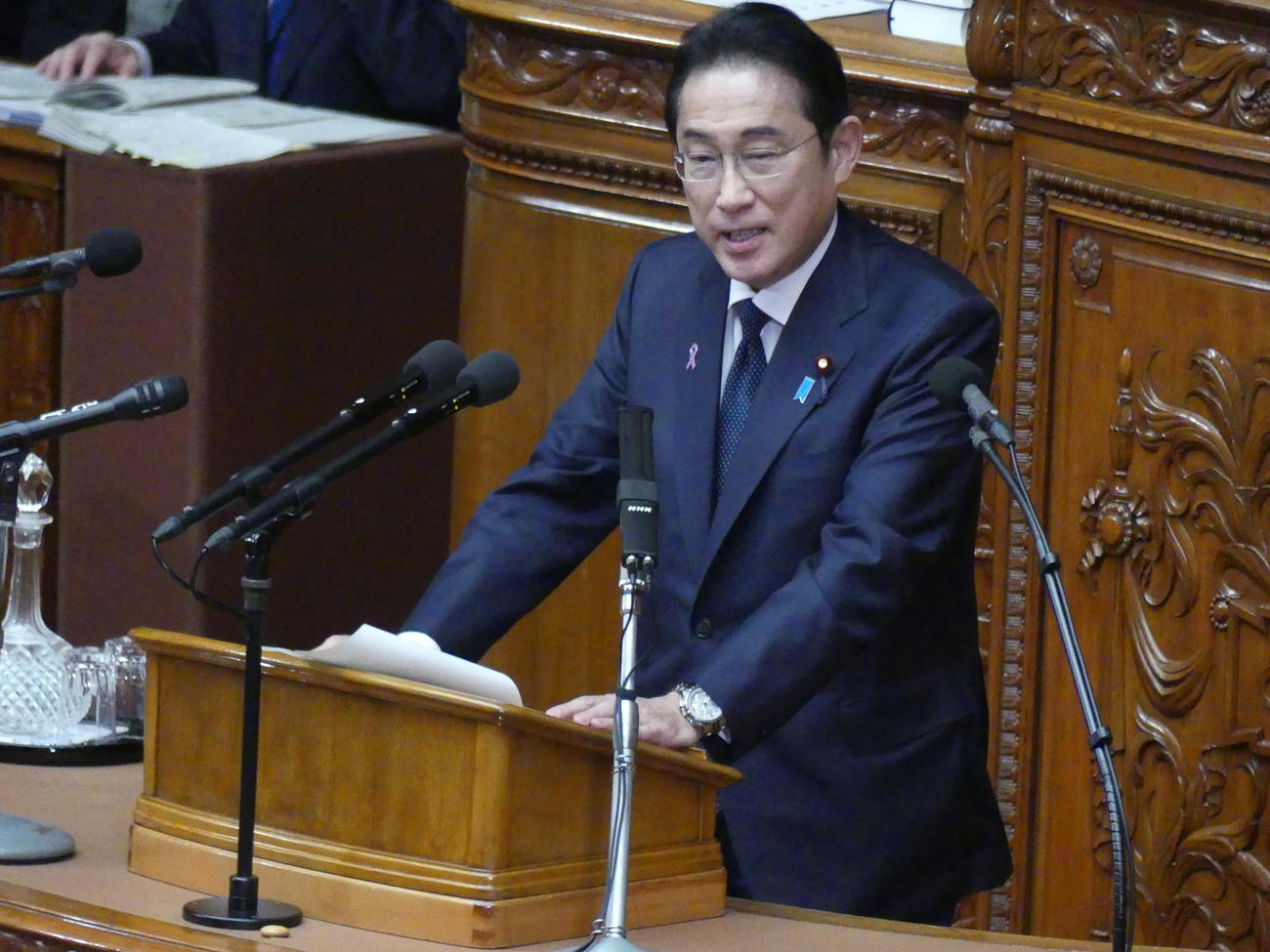 2023年11月20日 衆院本会議で答弁する岸田文雄首相