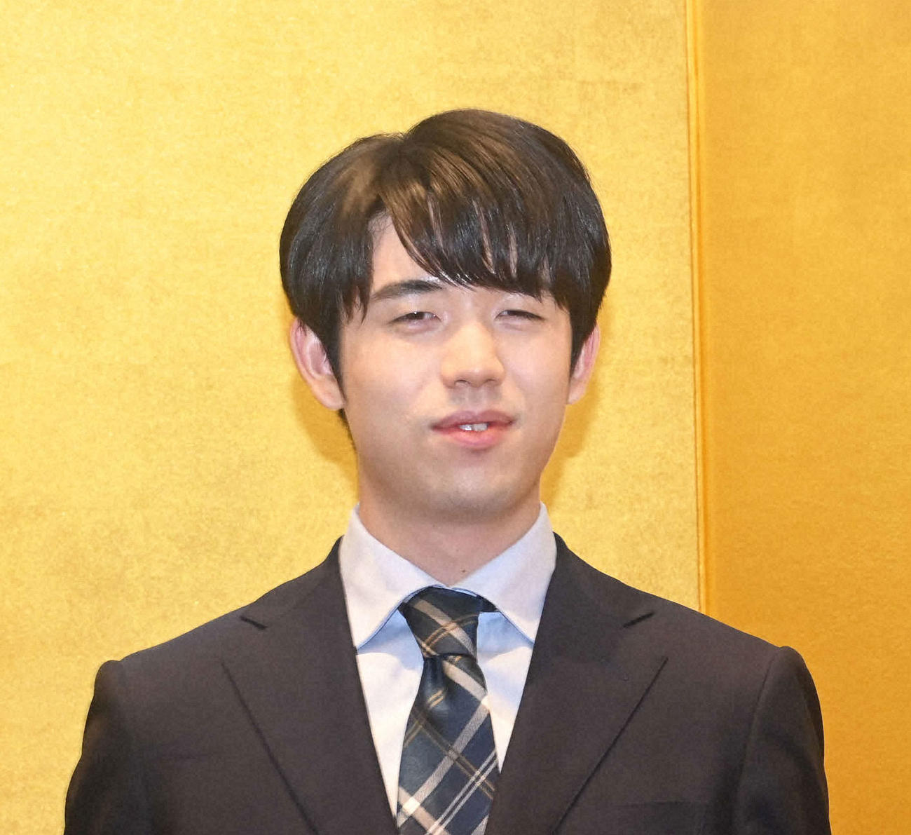 藤井聡太竜王（2023年11月撮影）