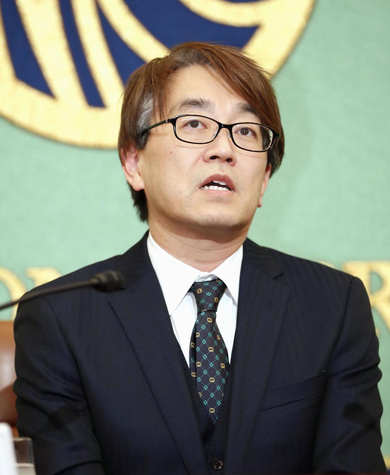 日本記者クラブで講演する日本将棋連盟の羽生善治会長（共同）