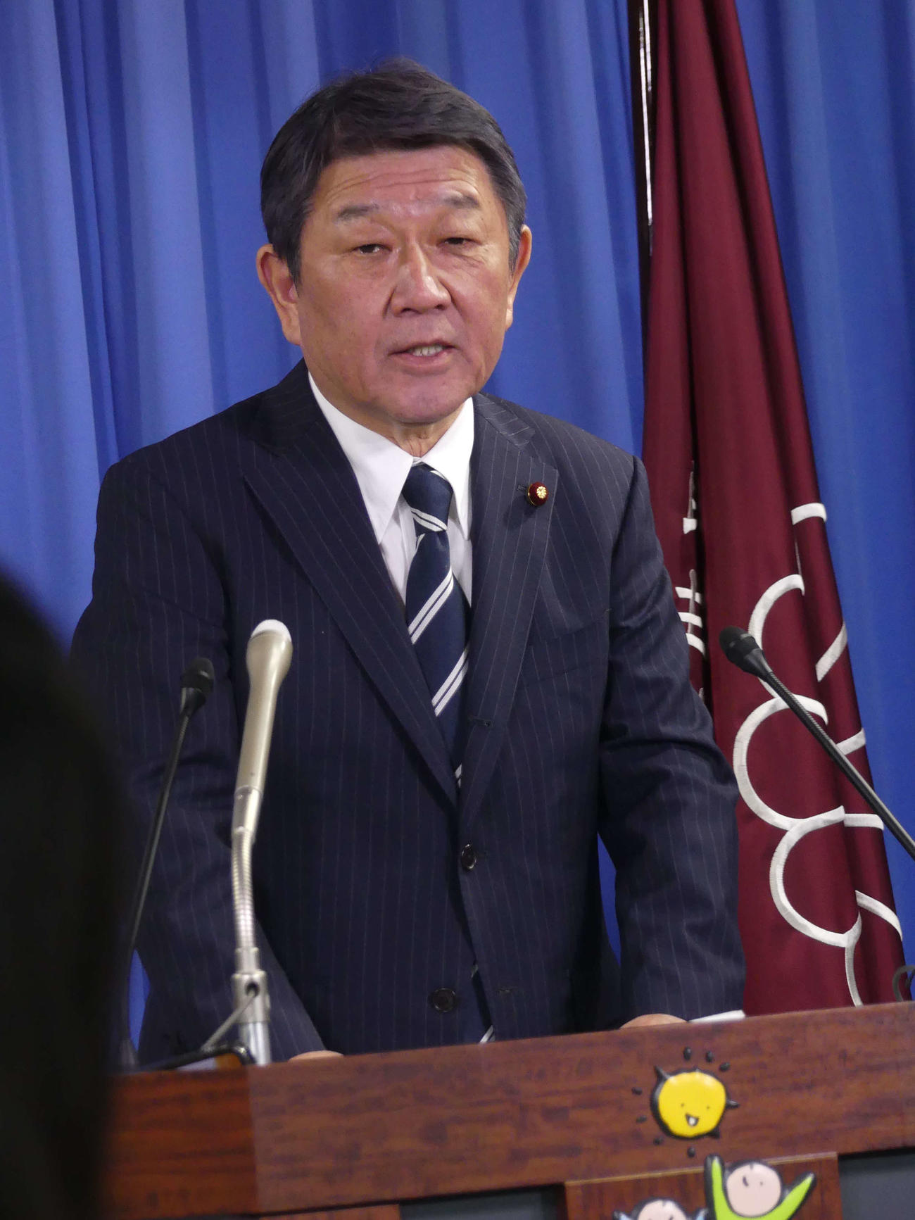 派閥パーティーをめぐり岸田首相らと会談後、会見する自民党の茂木敏充幹事長（撮影・中山知子）