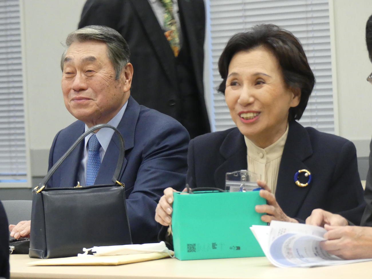 政治改革をめぐる会合に出席した田中真紀子元外相。左は夫の田中直紀元防衛相（撮影・中山知子）