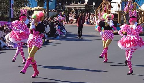 新年最初の主役はミニーマウス TDLパレードでダンサー60人「みんなでは