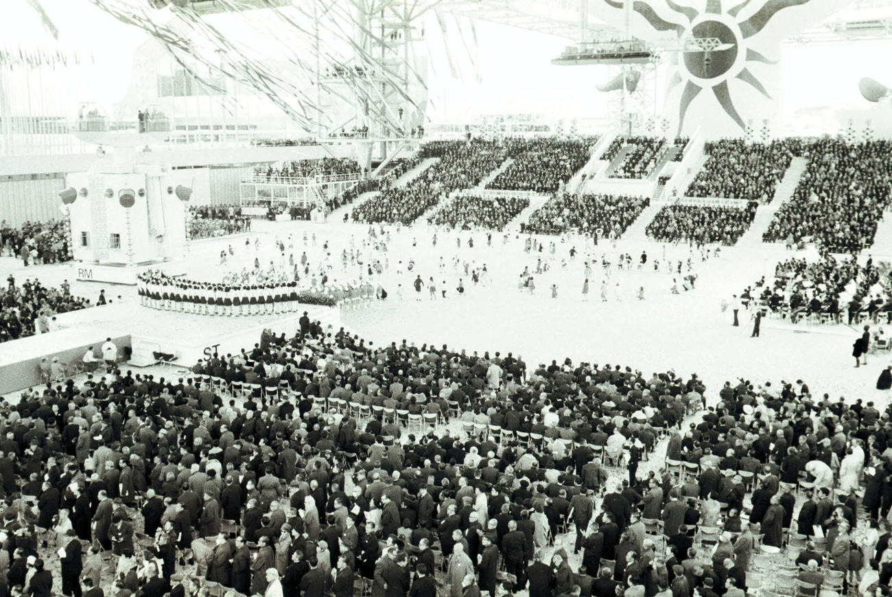 1970年「大阪万博」　開閉会式などさまざまなイベントが行われたお祭り広場