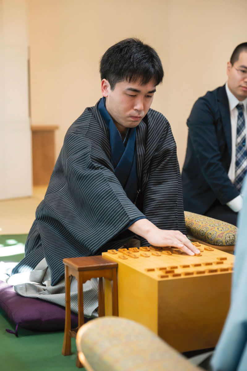 王将戦3連覇まであと1勝としている藤井聡太王将（日本将棋連盟提供）