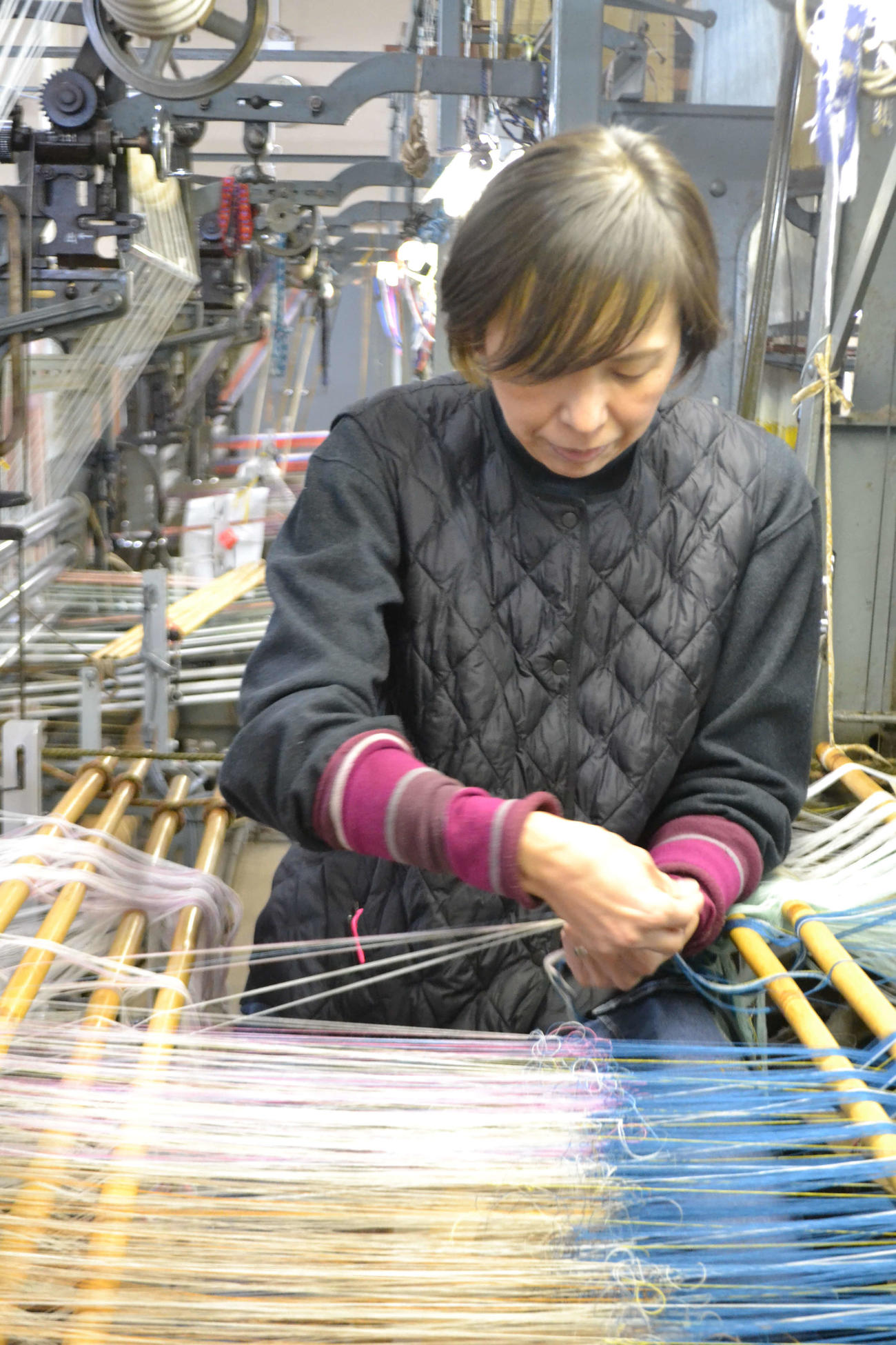 見学の中では職人さんが手作業で行う工程もある