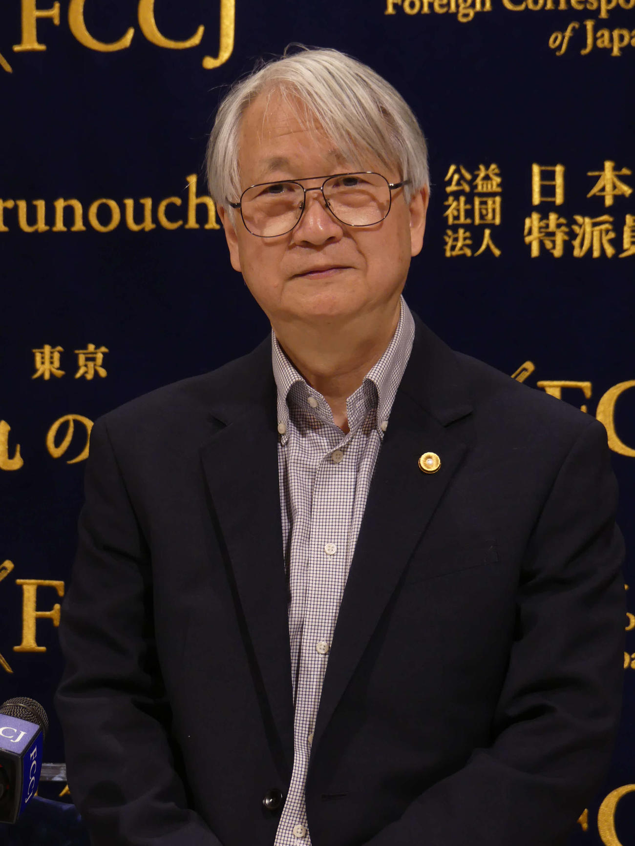 小池都知事の学歴詐称疑惑をめぐり日本外国特派員協会で会見を開いた元側近の小島敏郎氏（撮影・中山知子）