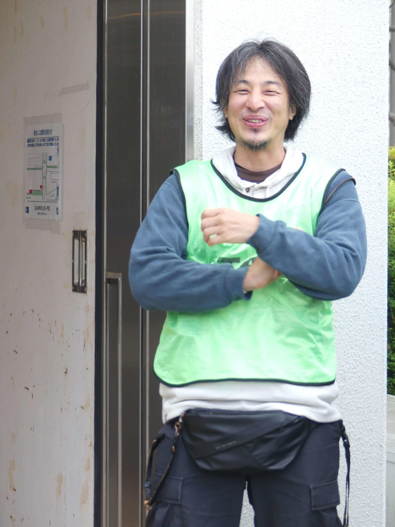 東京15区補選で、親交がある乙武洋匡氏の応援にフランスから駆けつけた「ひろゆき」こと西村博之氏（撮影・中山知子）