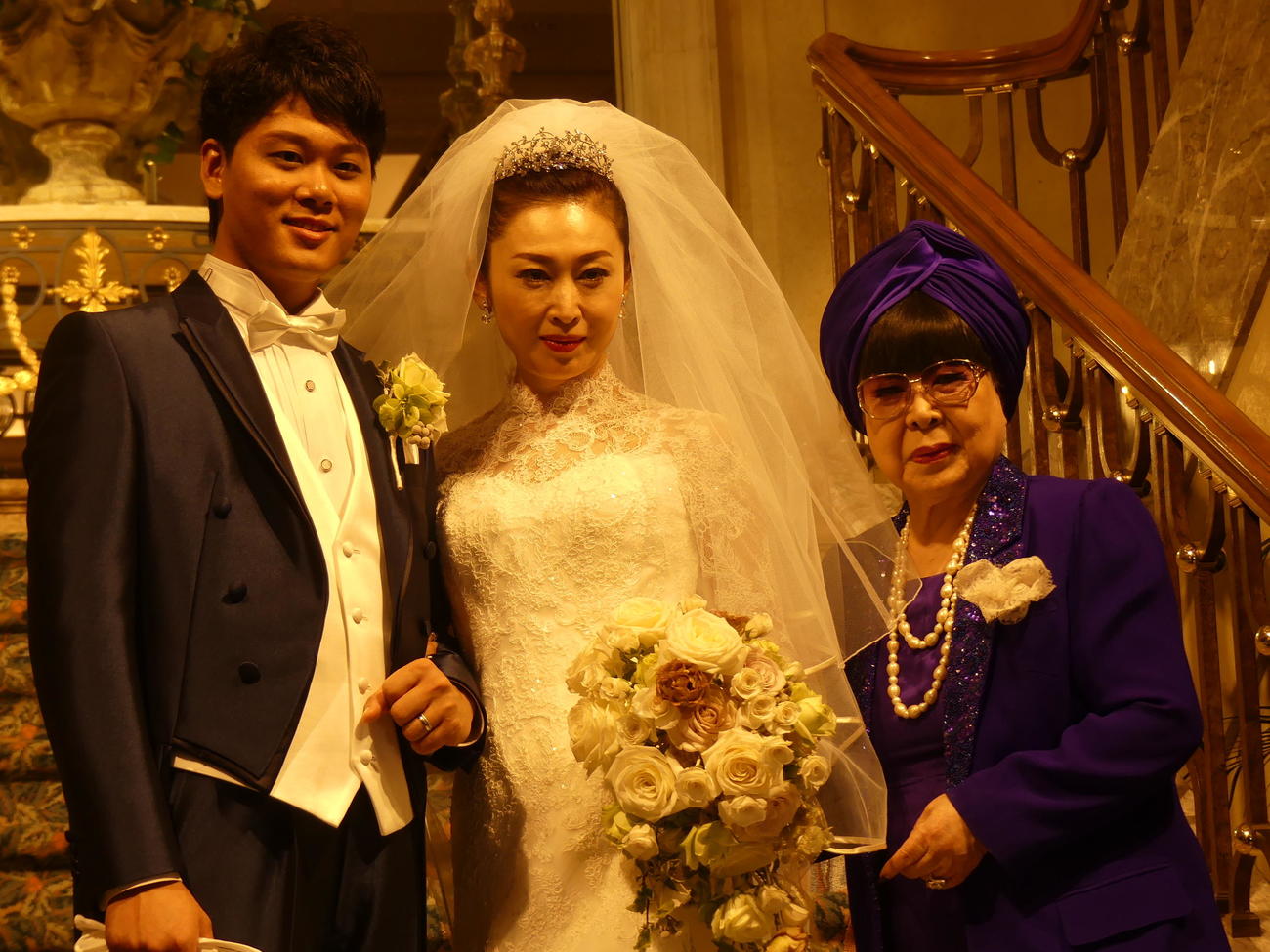 中根雄也さんとの結婚式を挙げた三原じゅん子参院議員。ドレスは桂由美さんのデザインだった（2017年2月26日撮影）