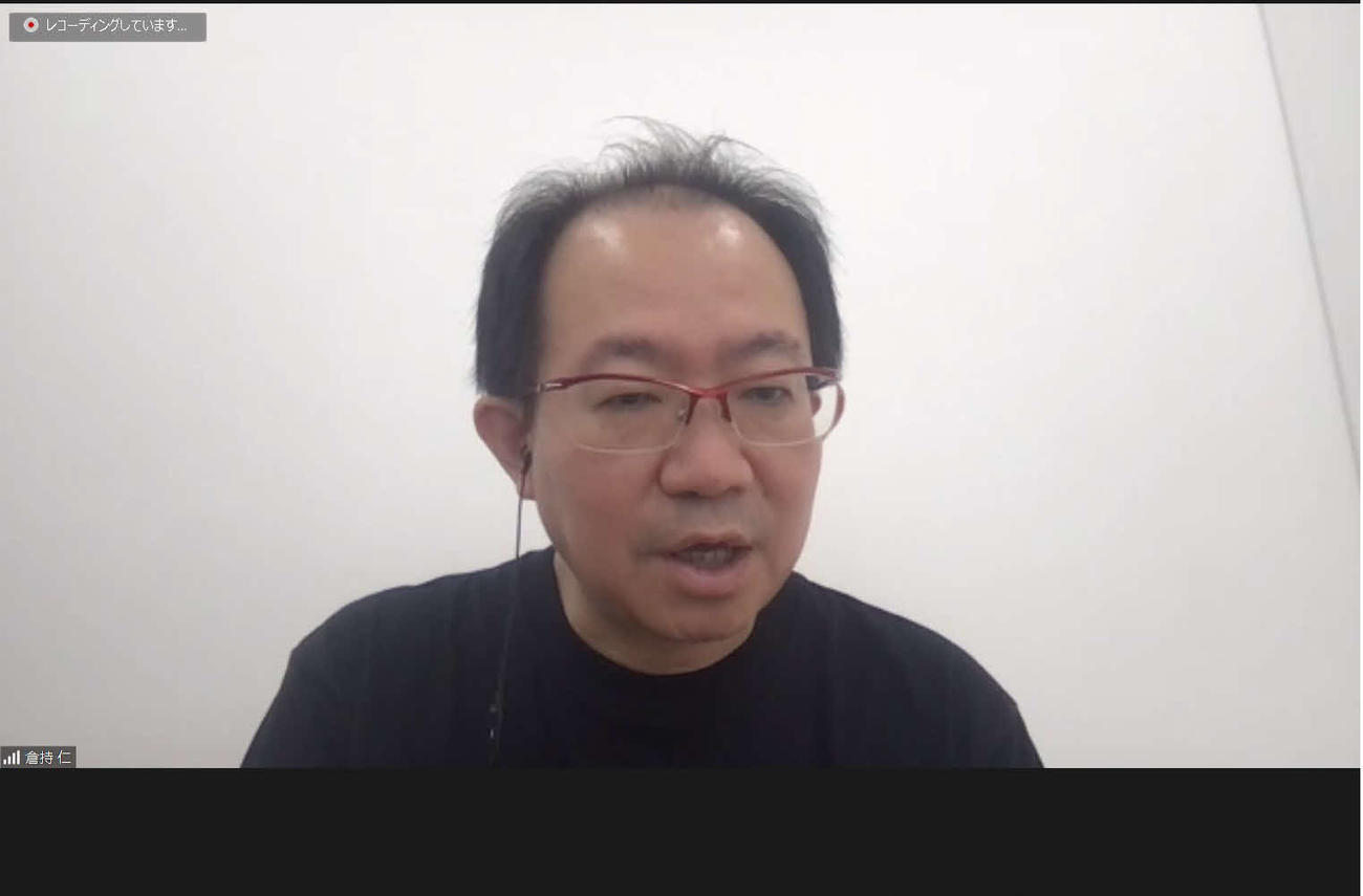 リモートで取材に応じ、医療現場の厳しい現状を語る倉持仁医師＝2021年8月