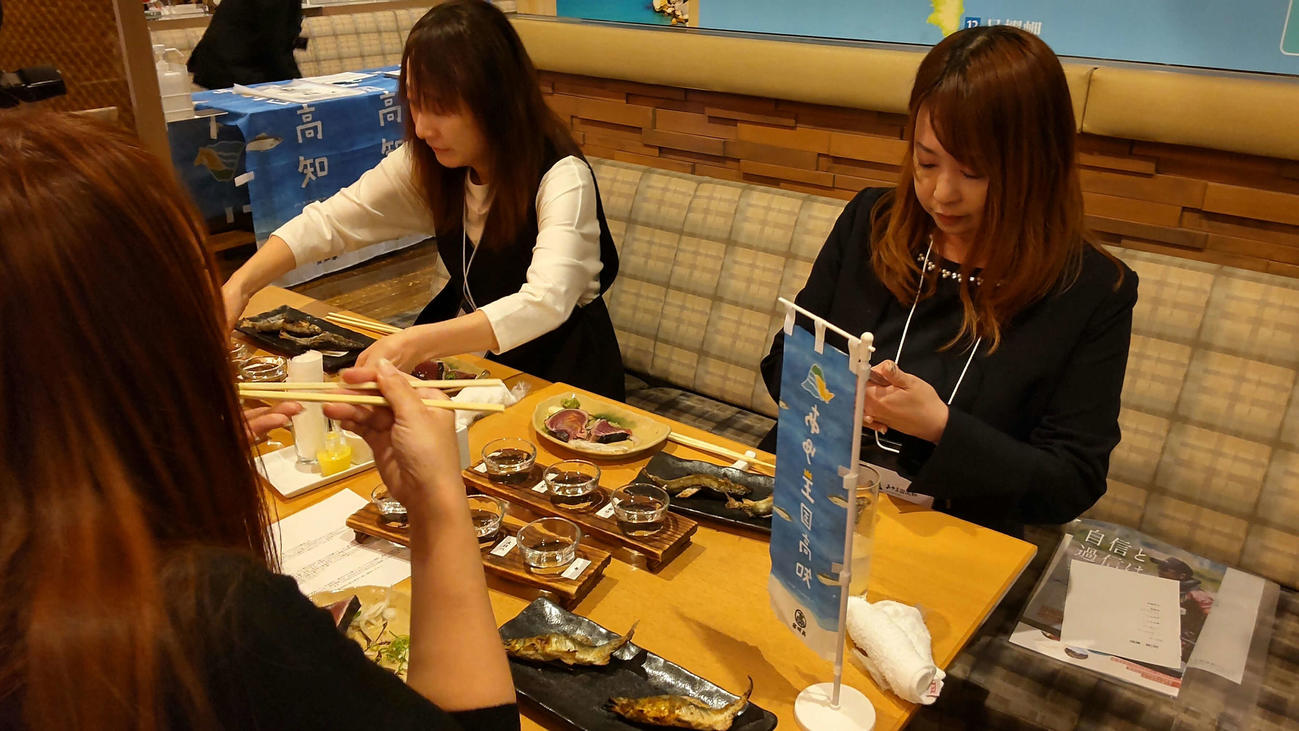 「TOSA DINING　おきゃく」で行われた「天然あゆ解禁の宴2024」