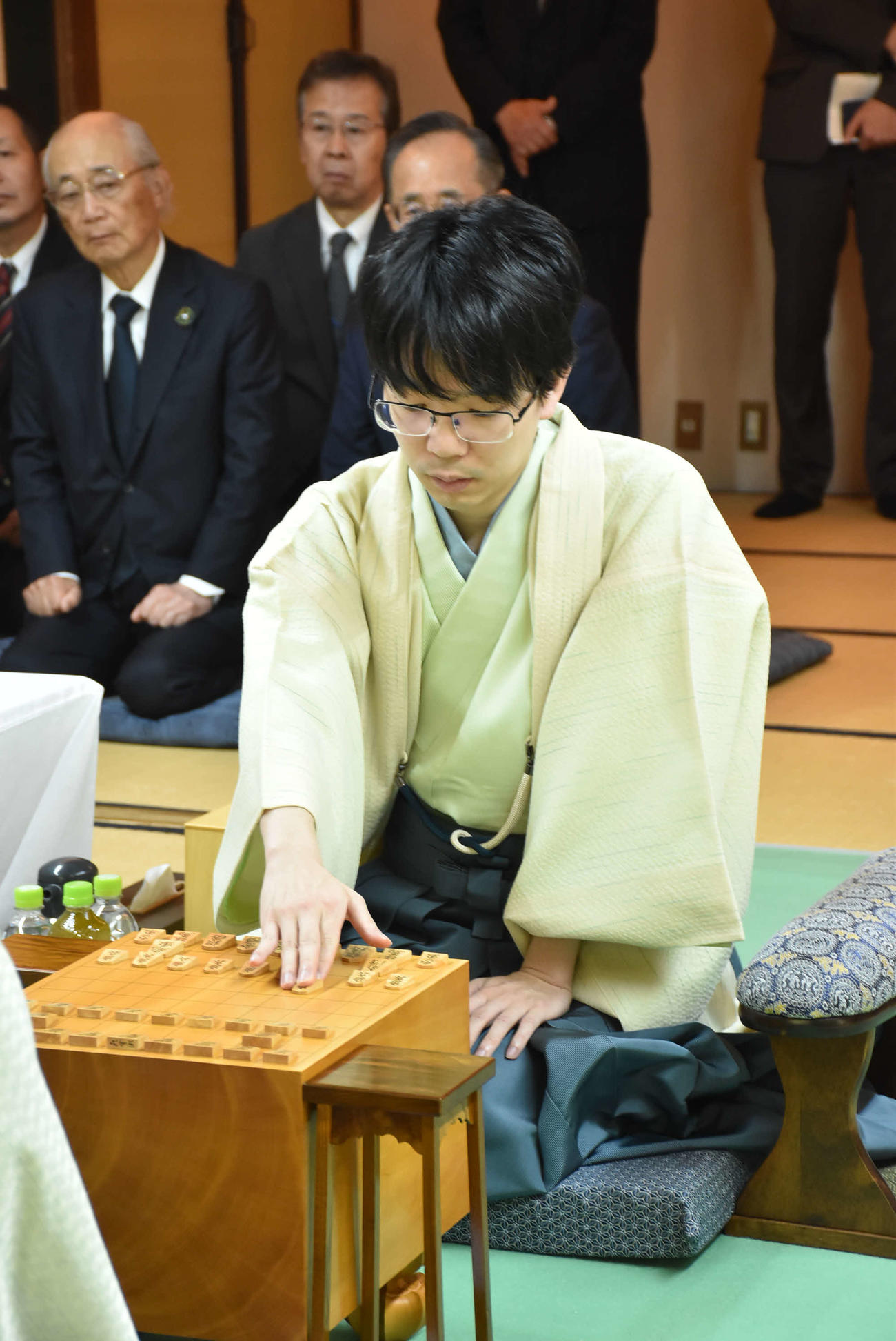 名人戦7番勝負第4局に臨んだ豊島将之九段（日本将棋連盟提供）