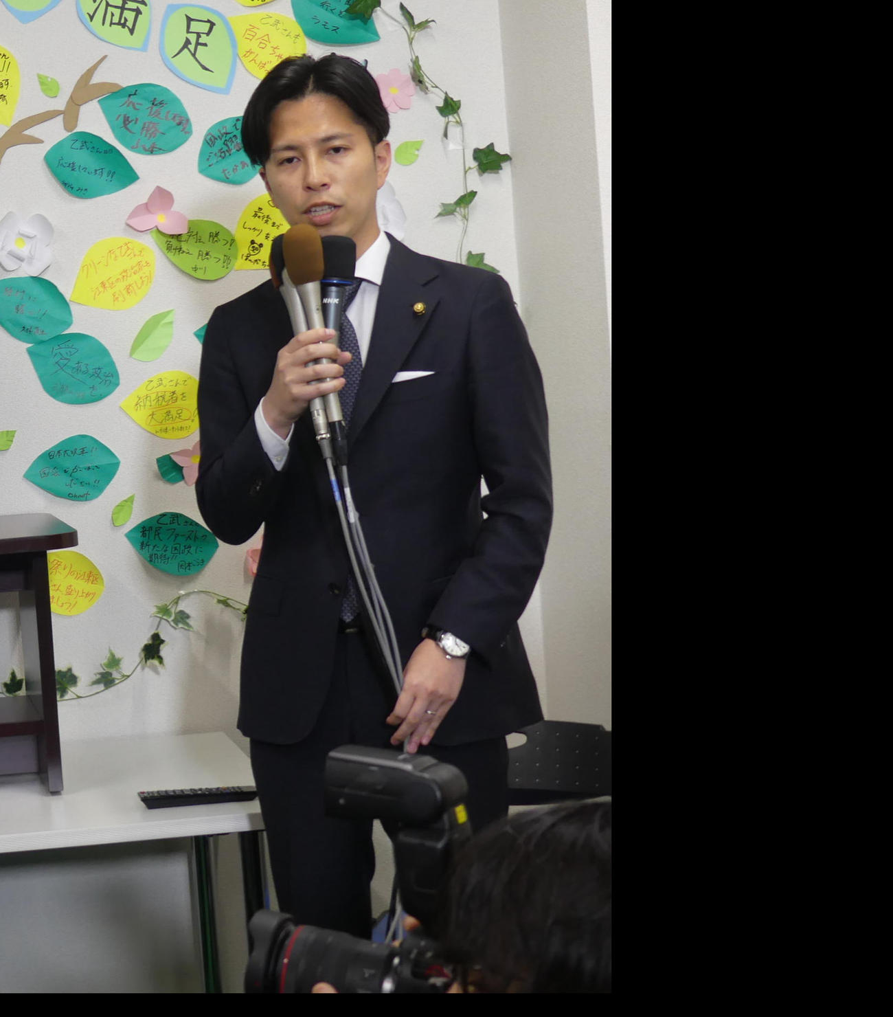 都民ファーストの会の尾島紘平幹事長＝2024年4月28日撮影