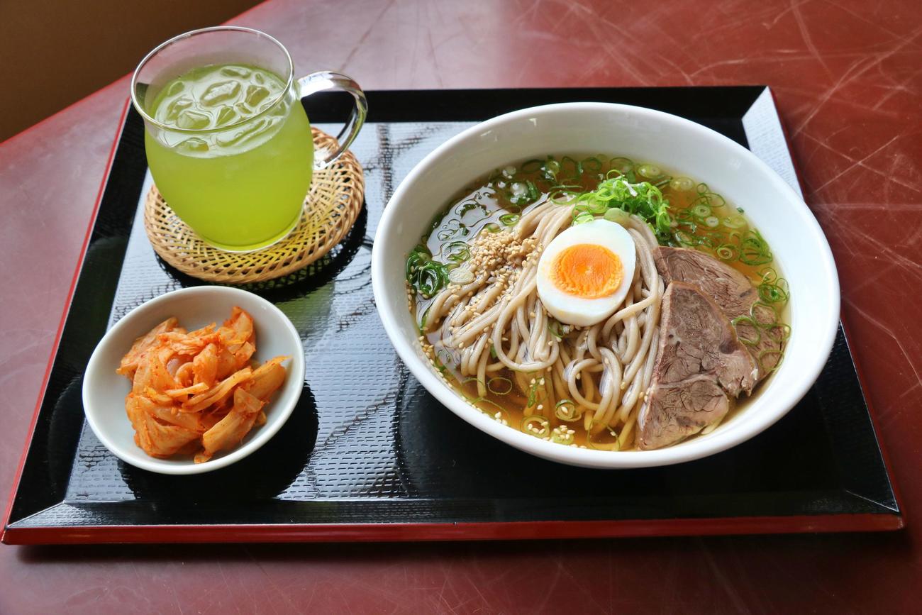 藤井聡太名人の昼食「別府冷麺」（日本将棋連盟提供）