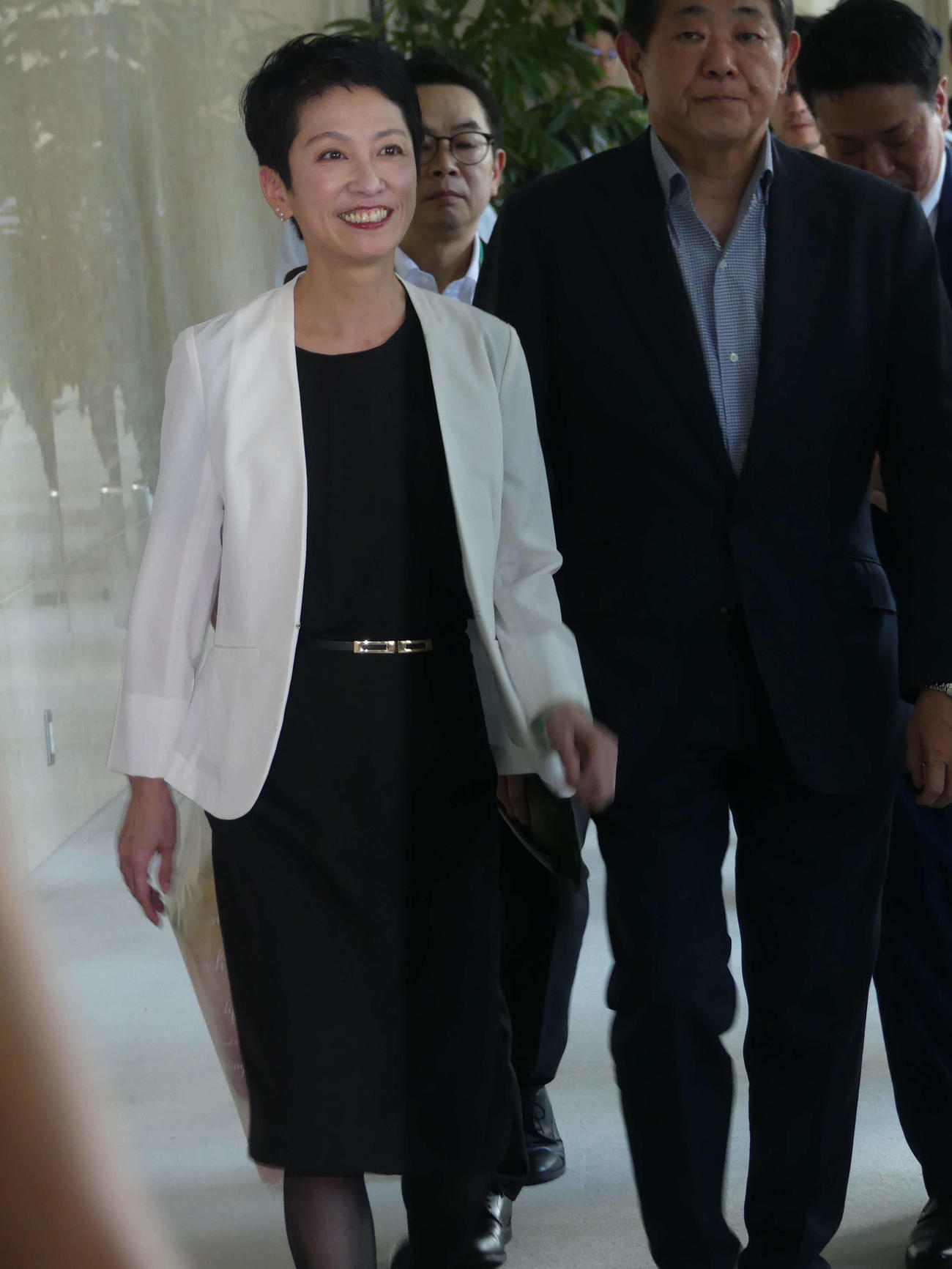 東京都議会の各会派にあいさつ回りに訪れた立憲民主党の蓮舫参院議員（撮影・中山知子）