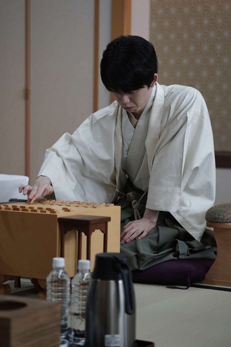 棋聖戦5連覇と初の永世称号となる「永世棋聖」獲得を目指す藤井聡太棋聖（日本将棋連盟提供）