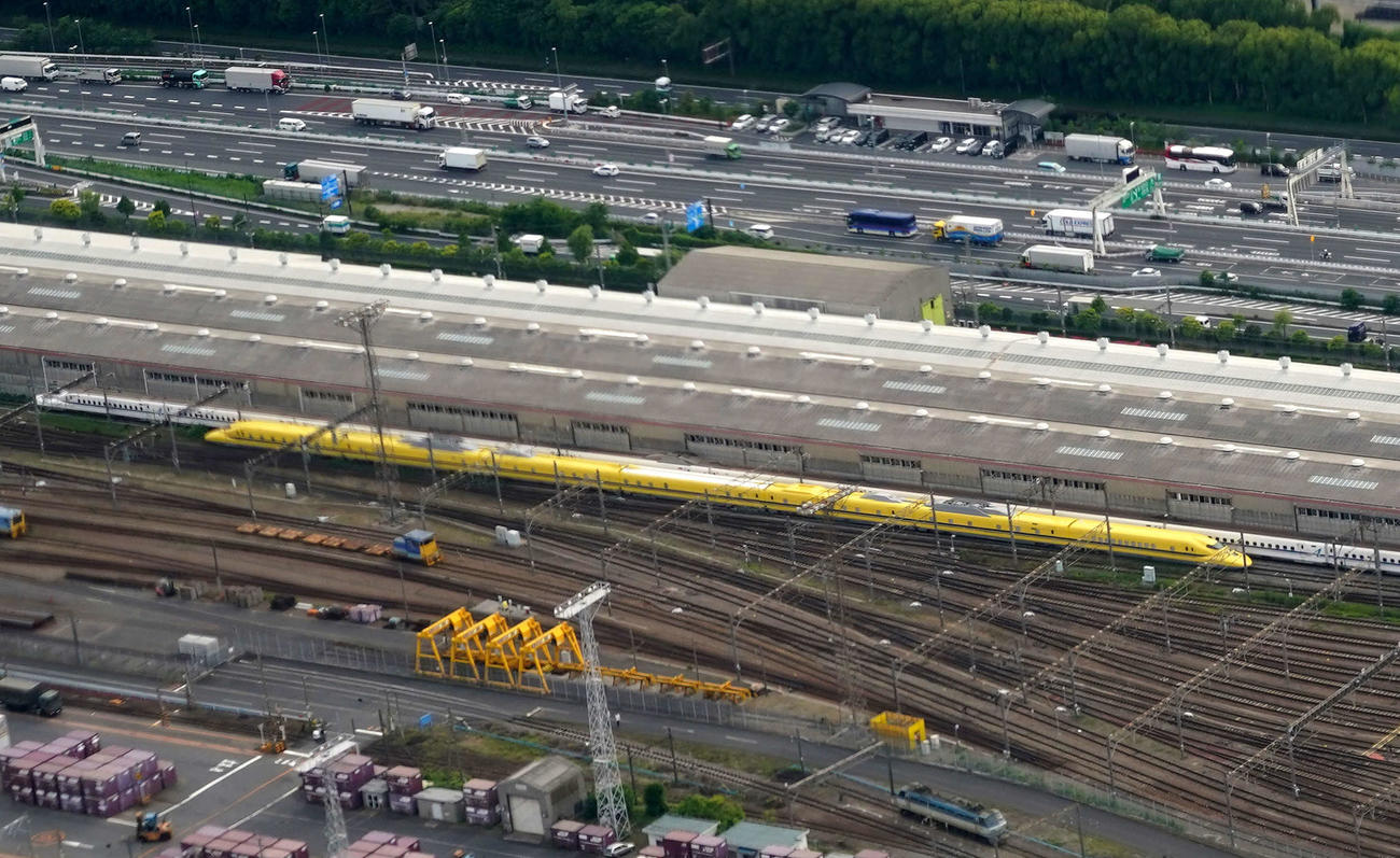JR東海大井車両基地にあるドクターイエロー＝5月25日