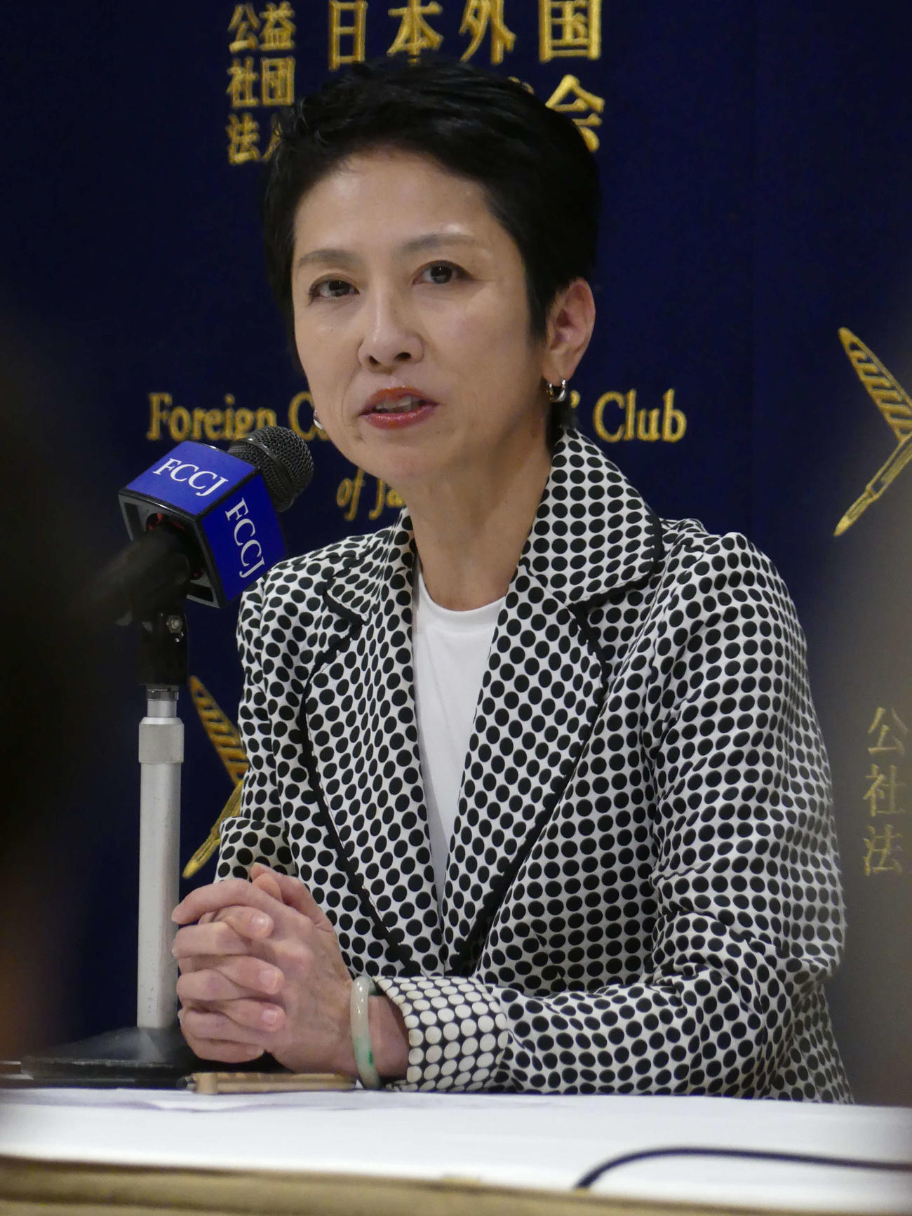 日本外国特派員協会で会見する蓮舫参院議員（撮影・中山知子）