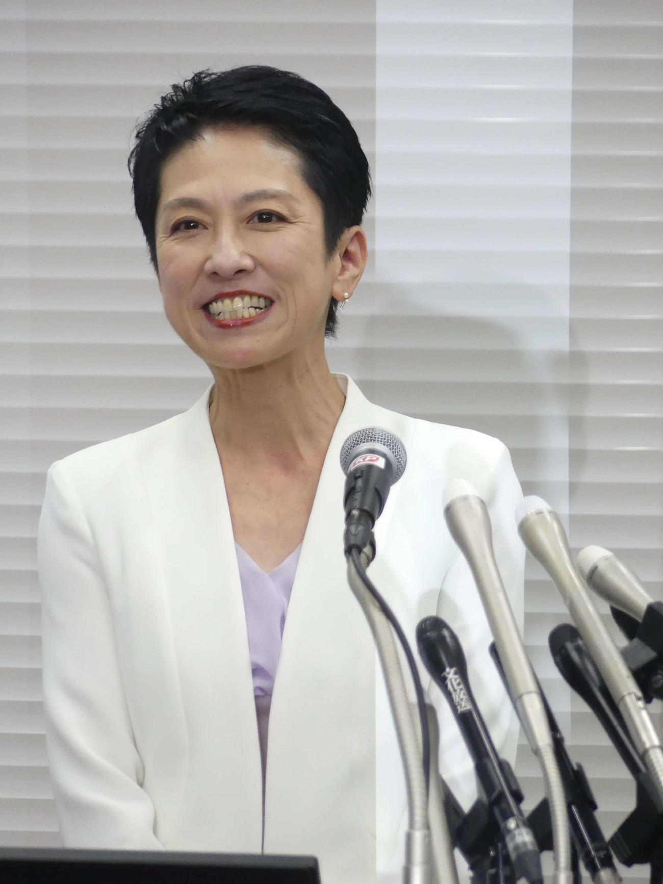 東京都知事選で訴える政策を発表する記者会見に望む蓮舫参院議員（撮影・中山知子）