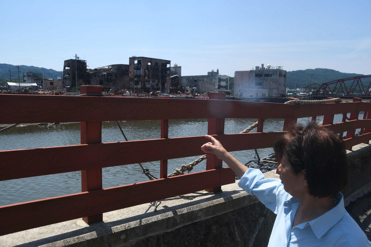 輪島朝市の変わり果てた光景に「寂しい」と嘆く民宿「寅さん」を営む寅松征子さん（撮影・平山連）