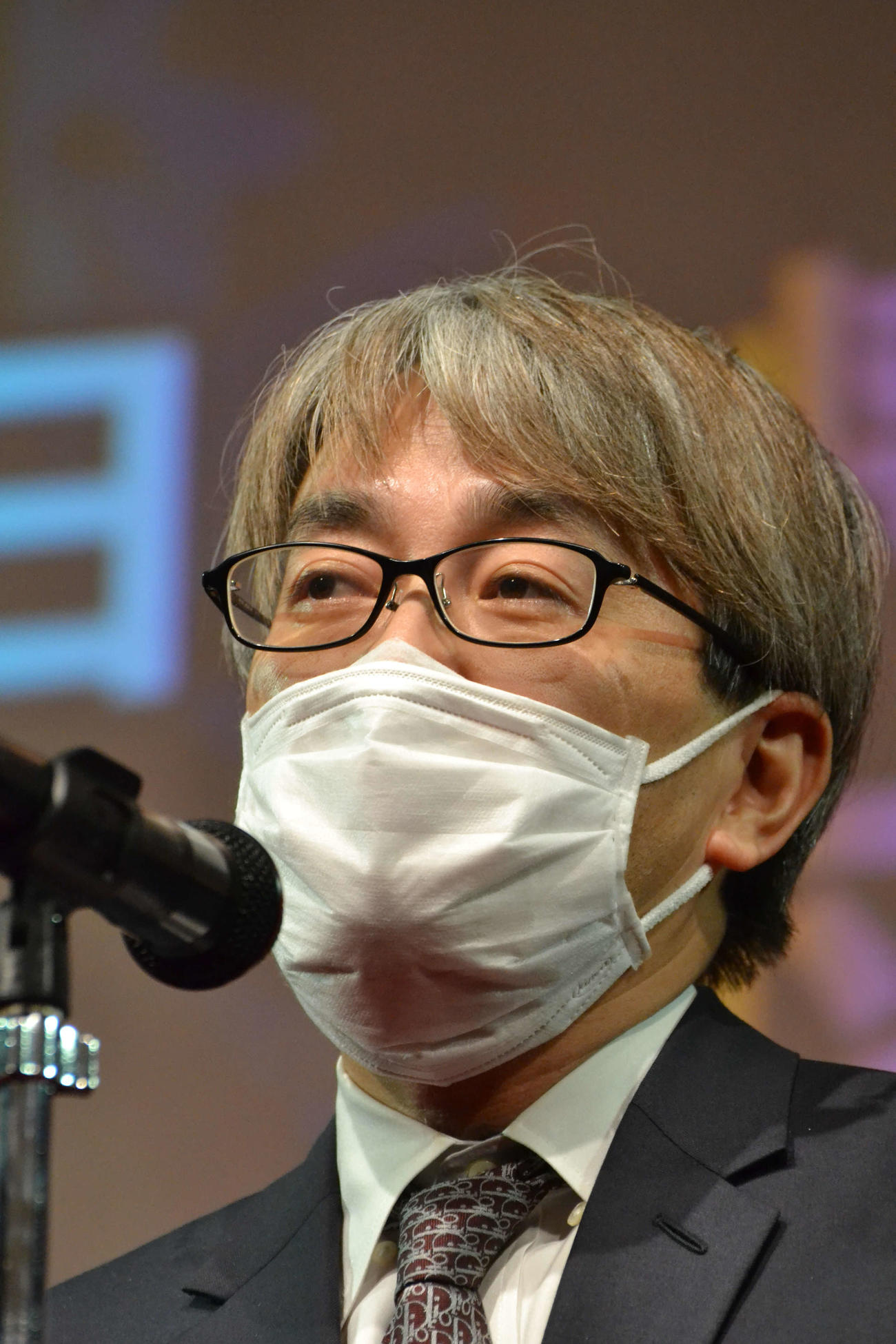 日本棋院創立100周年祝賀会で祝辞を述べる日本将棋連盟会長の羽生善治九段
