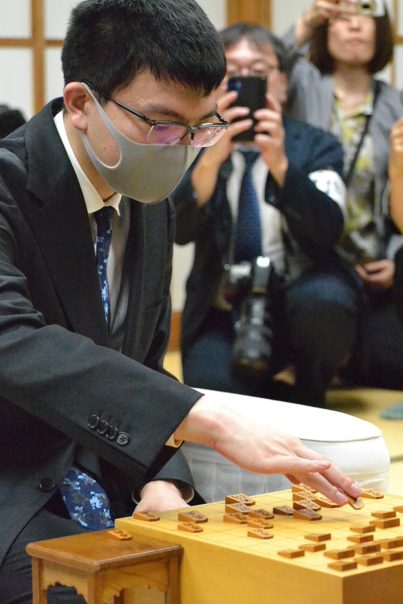 昨年失った王座奪還を目指して藤井聡太王座への挑戦権を獲得した永瀬拓矢九段