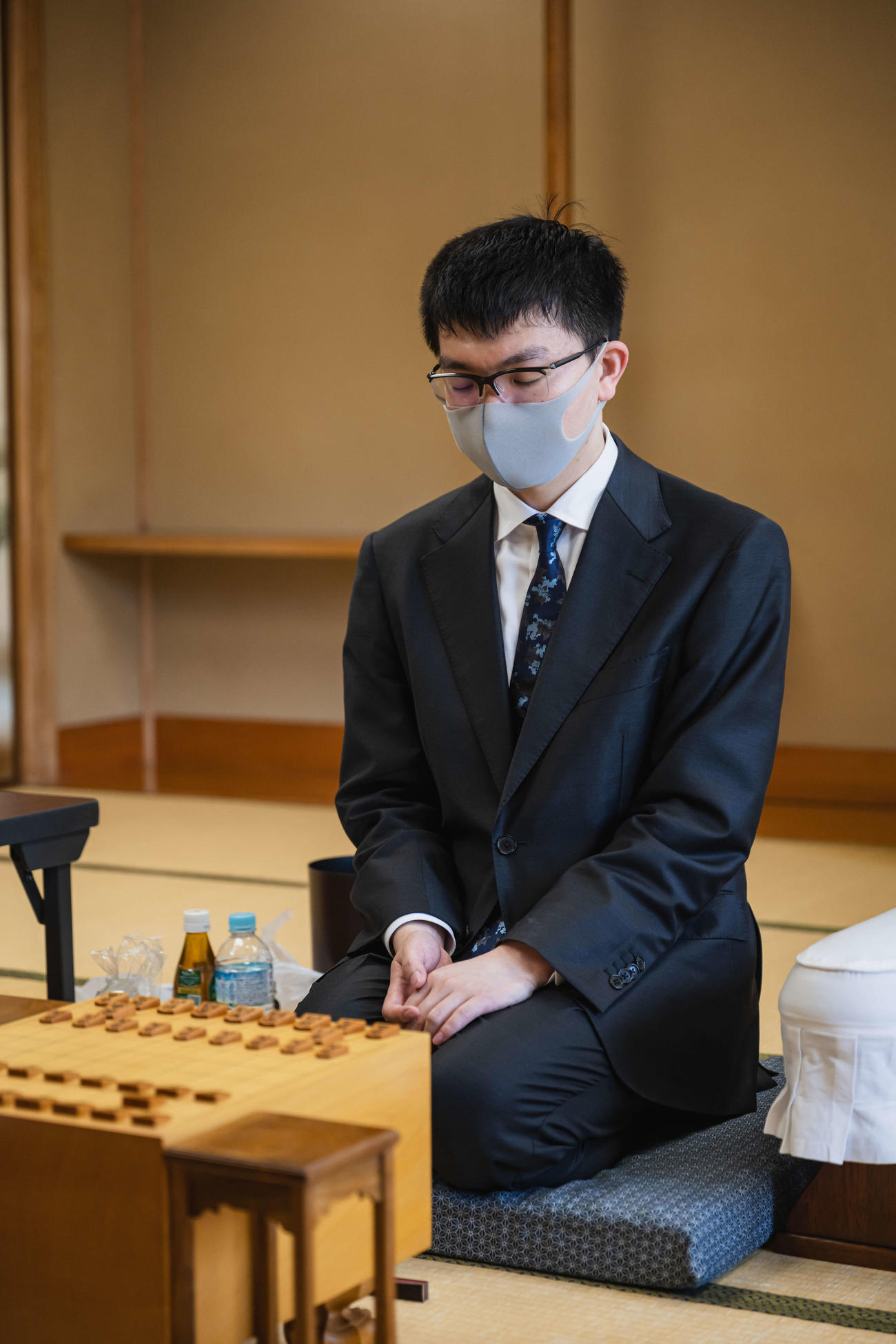 昨年失った王座を奪還するためのリベンジを果たしたい永瀬拓矢九段（日本将棋連盟提供）
