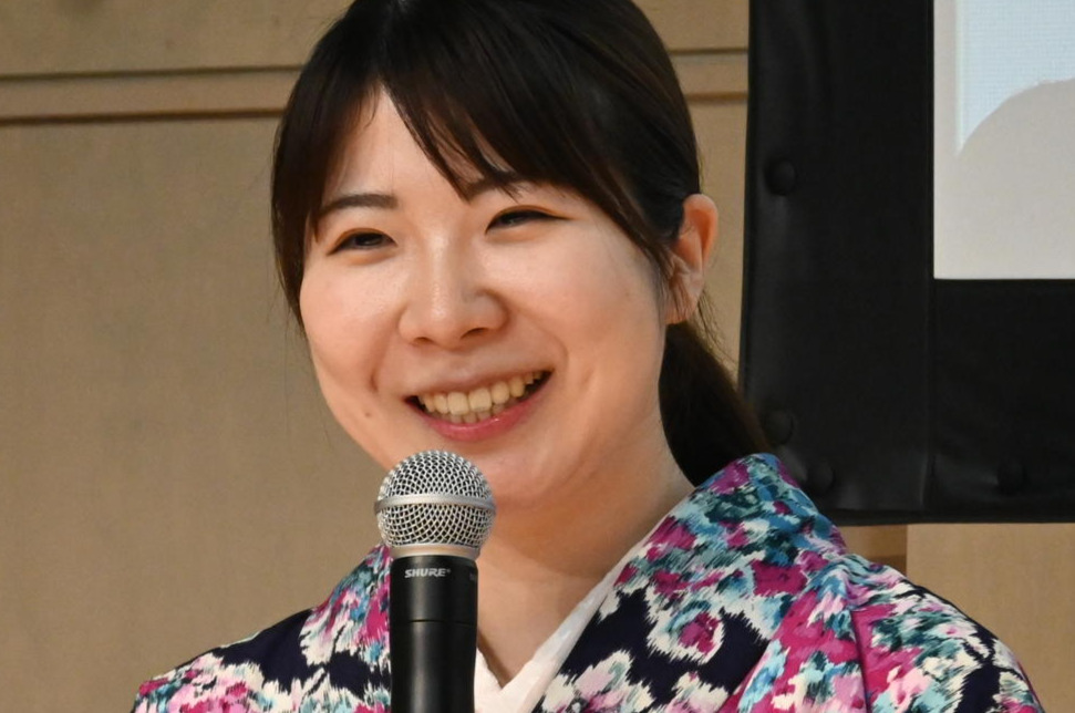 西山朋佳女流3冠（2023年10月撮影）