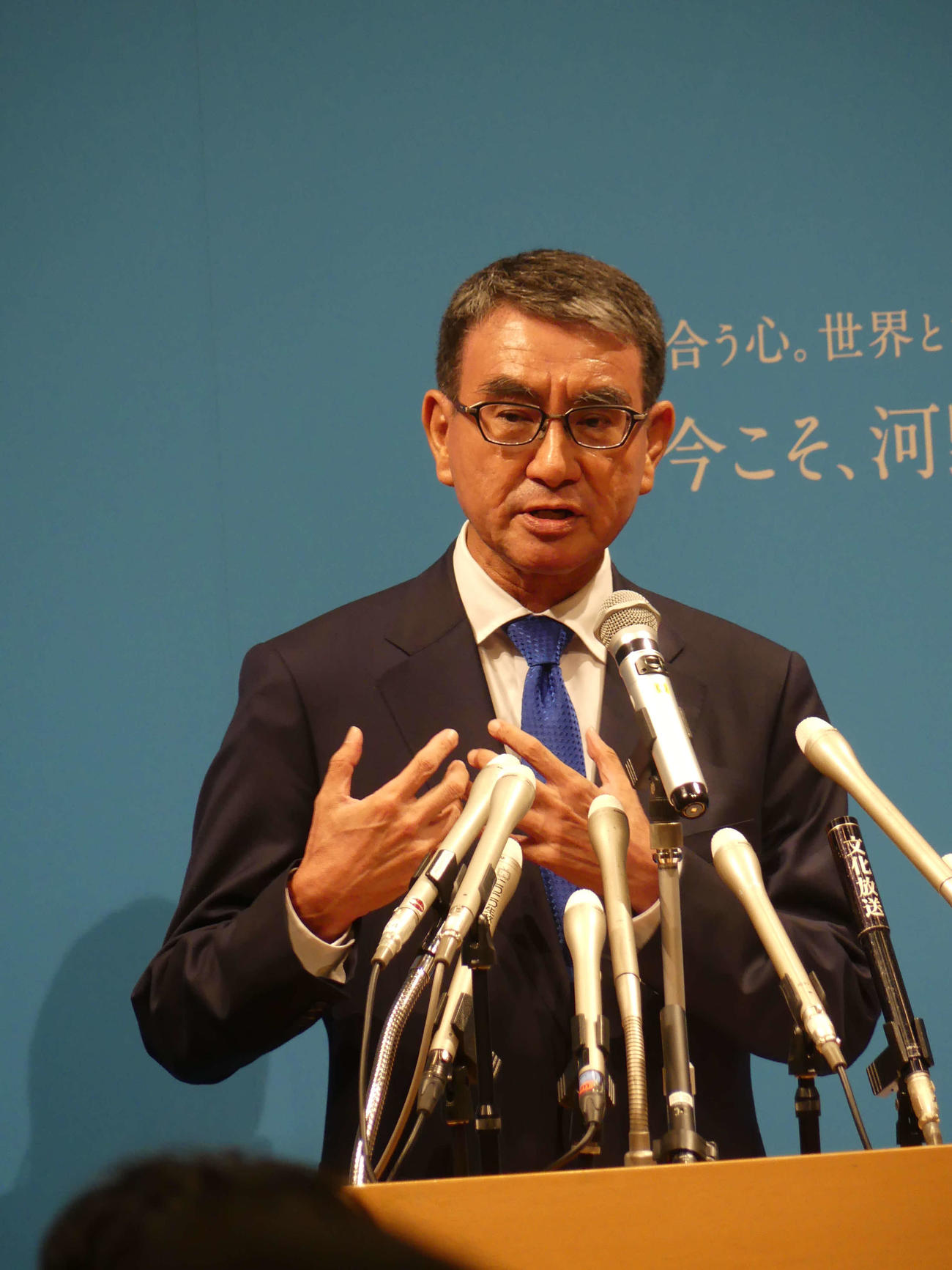 自民党総裁選の出馬表明会見を行う河野太郎デジタル相（撮影・中山知子）